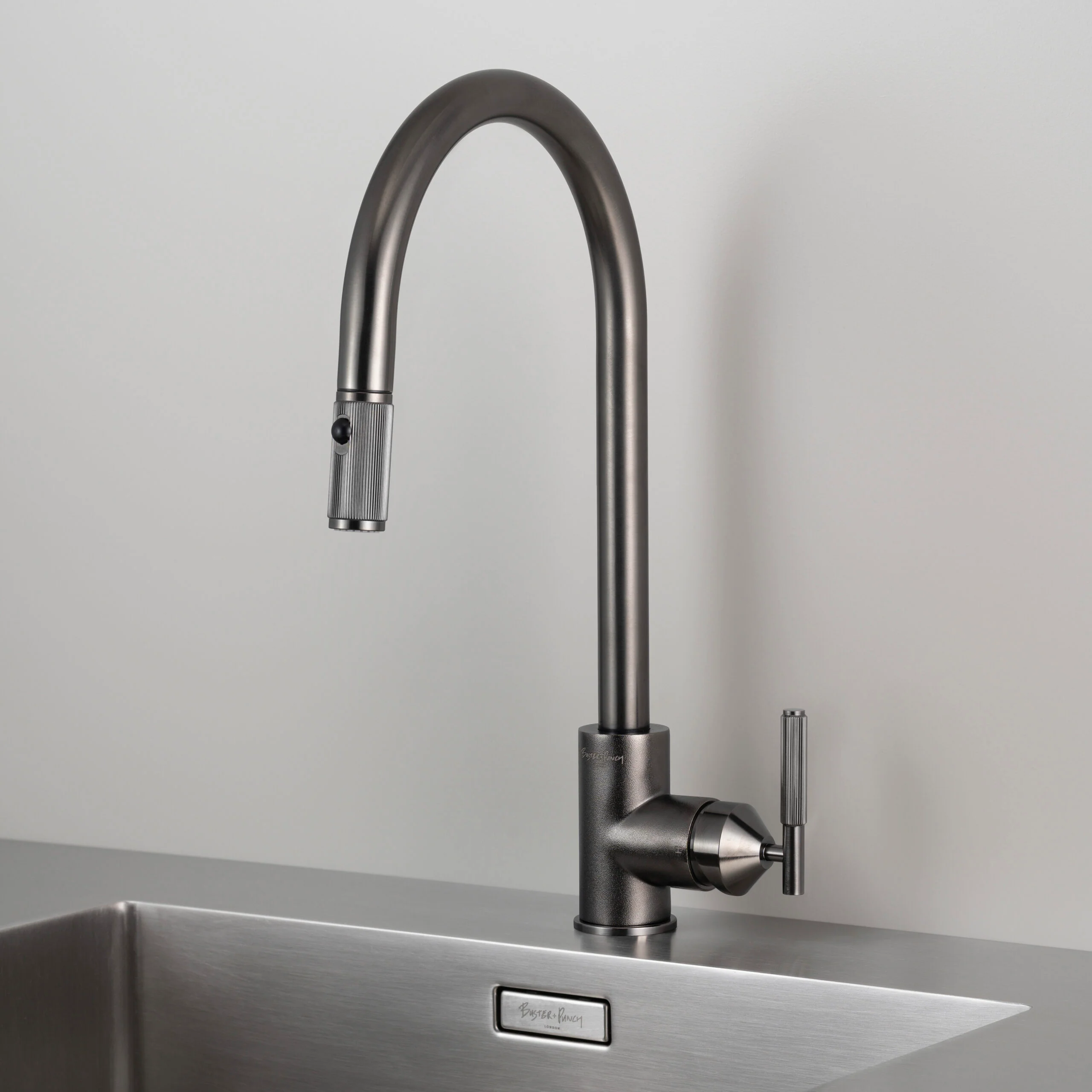 BUSTER AND PUNCH | DUAL-SPRAY PULL-OUT MIXER / LINEAR – 5.00 – ,133.00