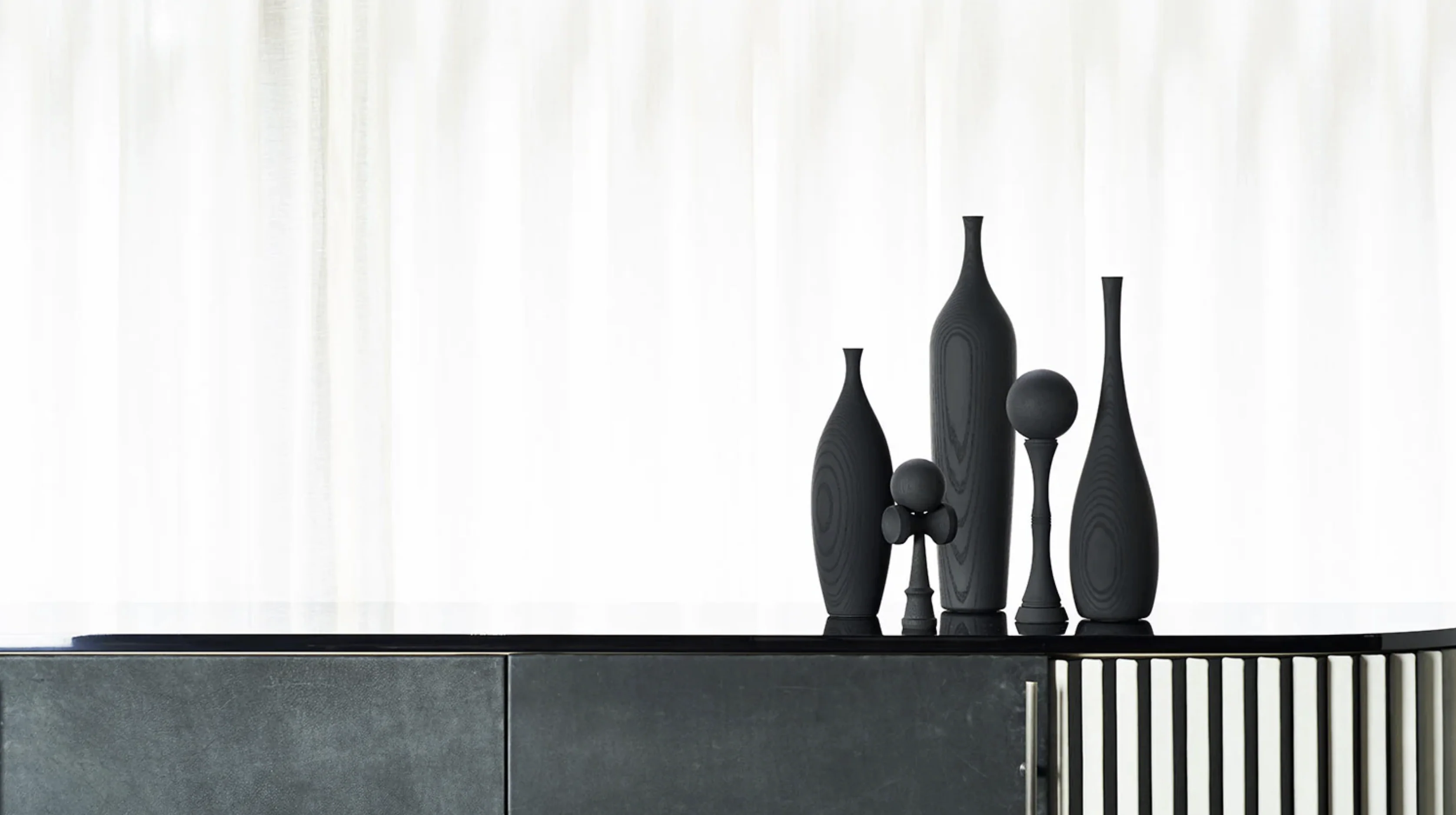 IWATA | LINEA / ASH BLACK MEDIO | $590.00 - Image 3