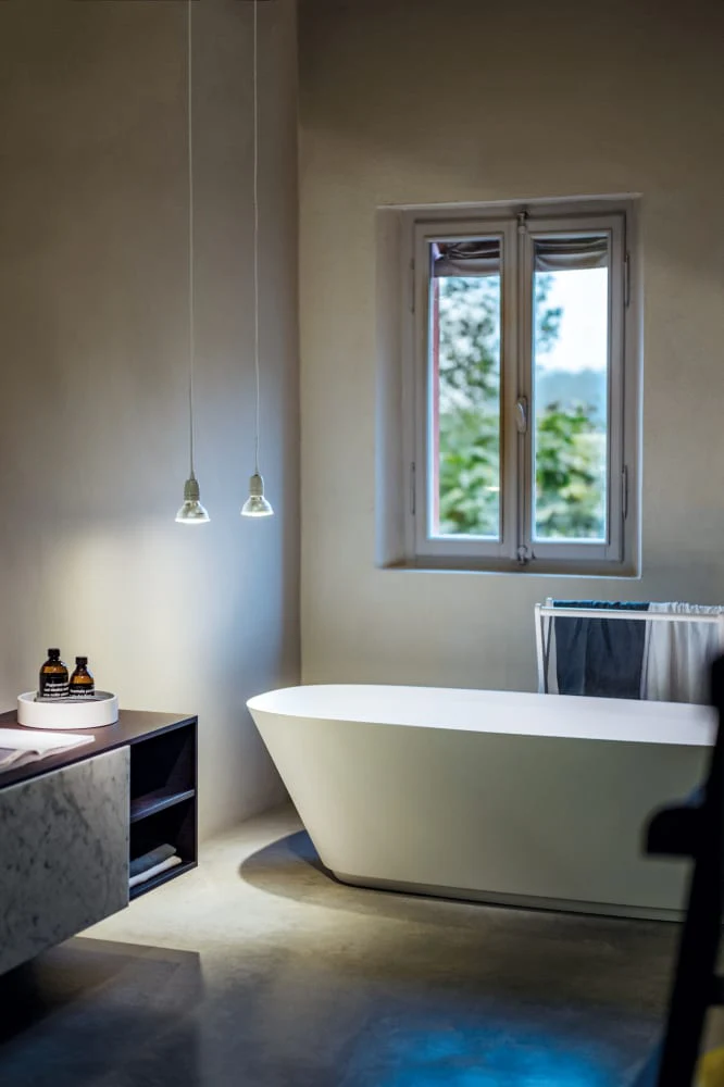 NEB BATHTUB AGAPE | $7,361.00 - $8,833.00 - Image 2