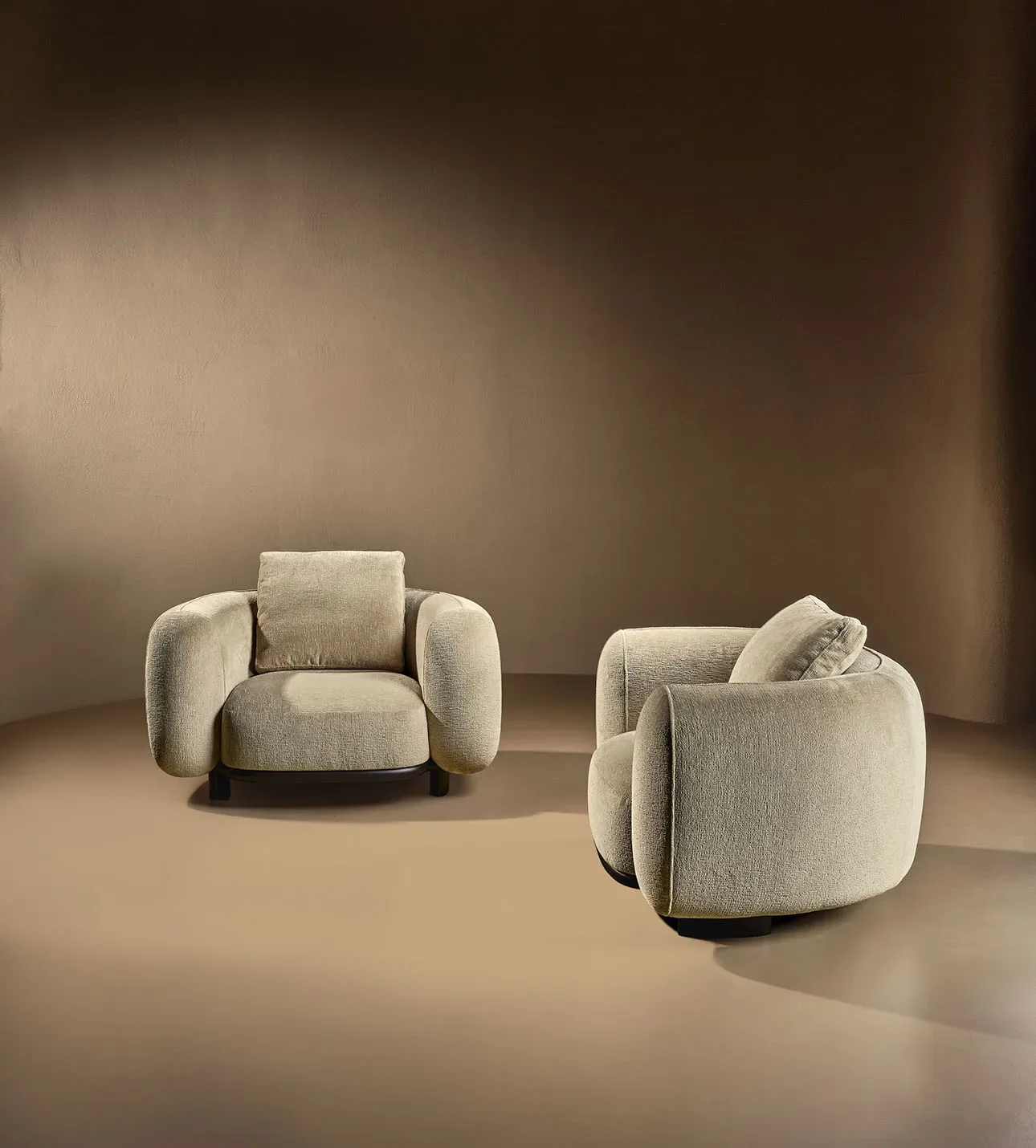 DAKU LOUNGE CHAIR | $9,745.00 - Image 2