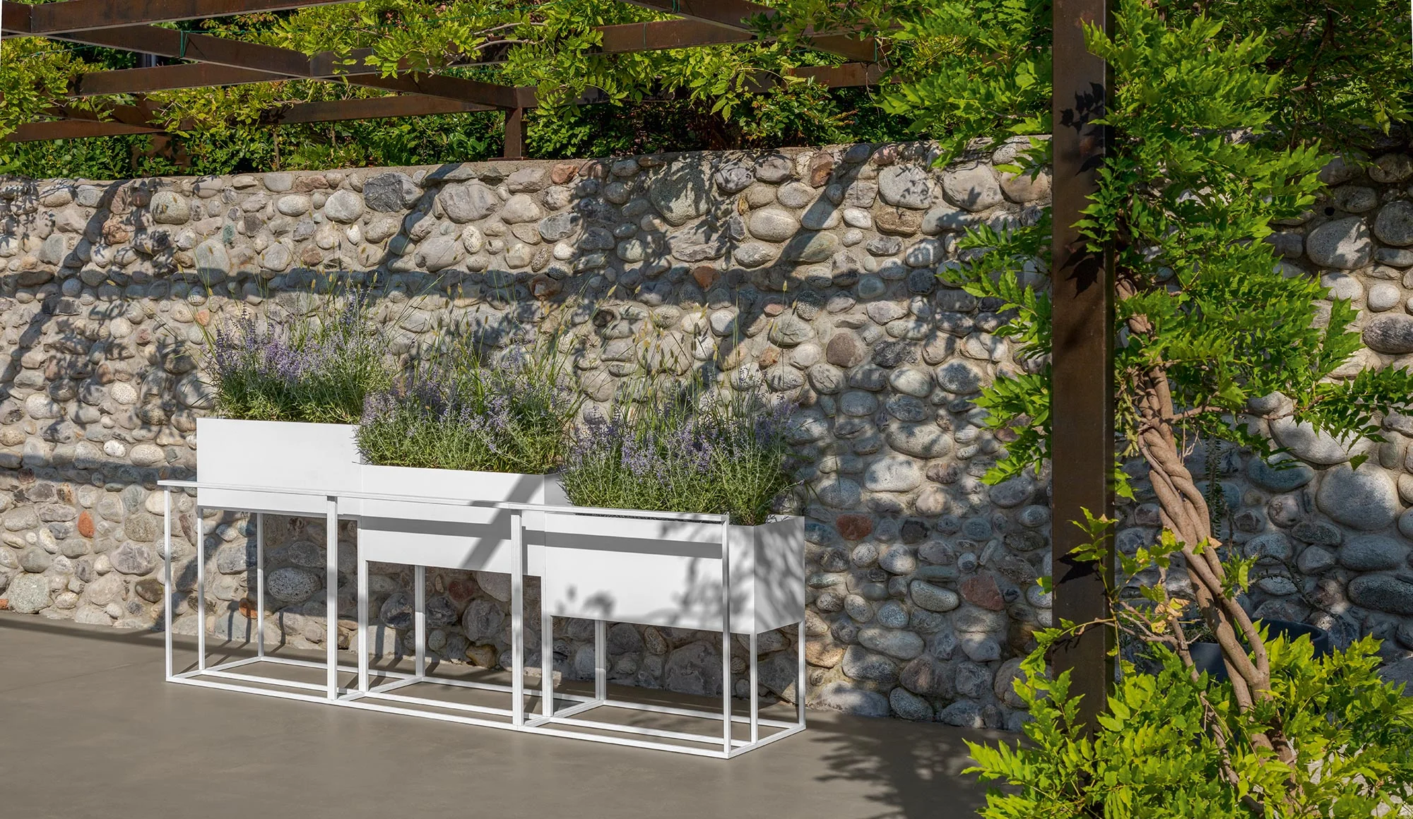 TALENTI | PATH  PLANTER WITH HANDRAIL - $3,045.44 - $3,488.84 - Image 2