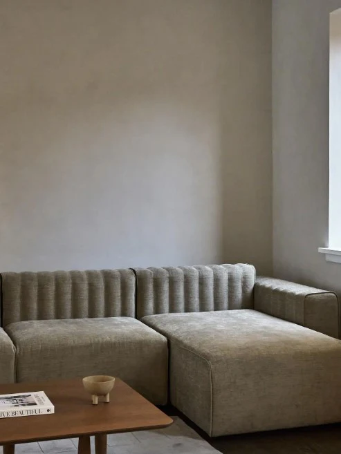 NORR11 | RIFF SOFA | $17,700-$21,980 - Image 2