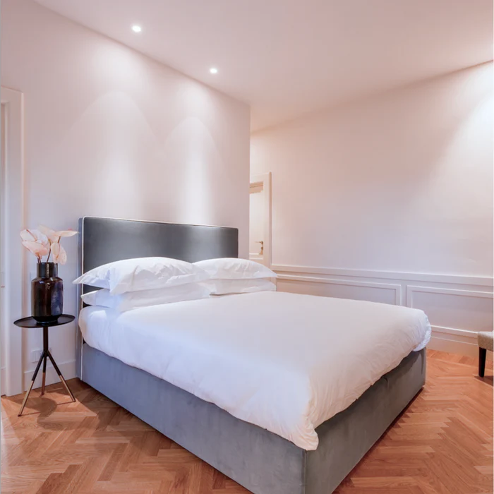 SOIGNE QUEEN BED - $9,600.40 - Image 1