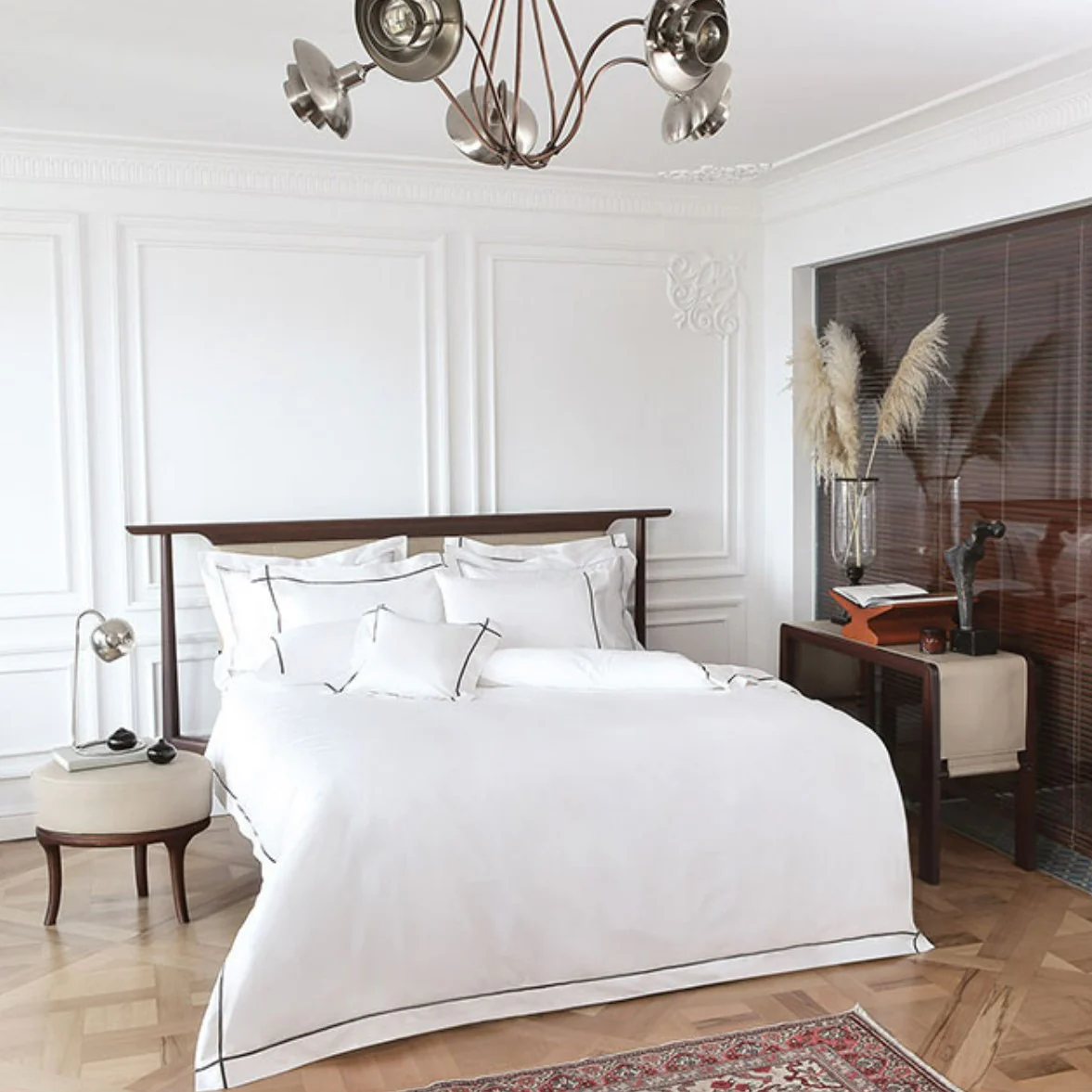 MONO DUVET COVER -QUEEN $385.00 - Image 1