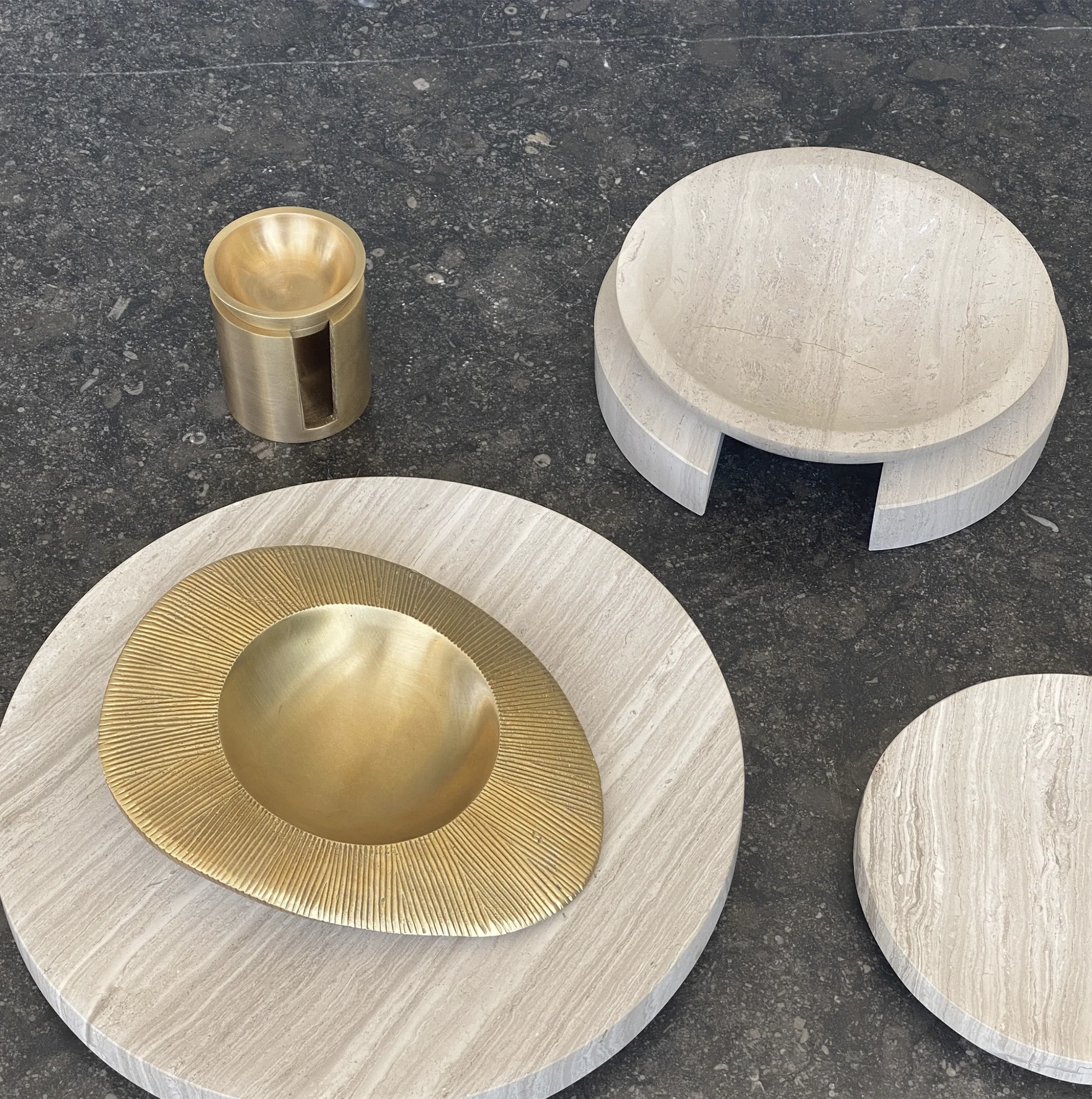 PIETRA CASA - VALLEY BOWL MEDIUM - SATIN BRASS - $892.89 - Image 2