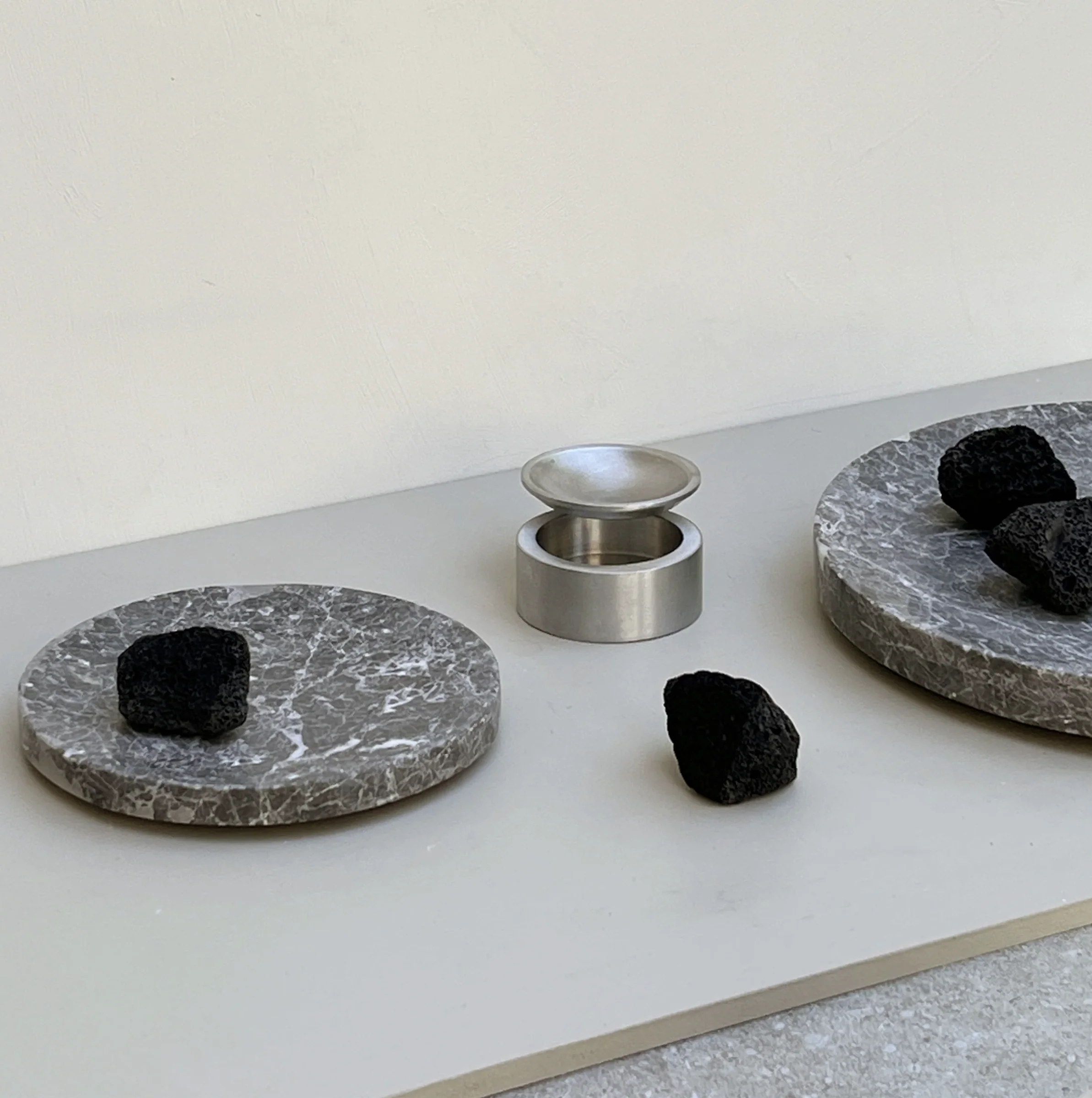 PIETRA CASA - SABI BOWL LARGE - EMPIRE GREY - $759.27 - Image 3