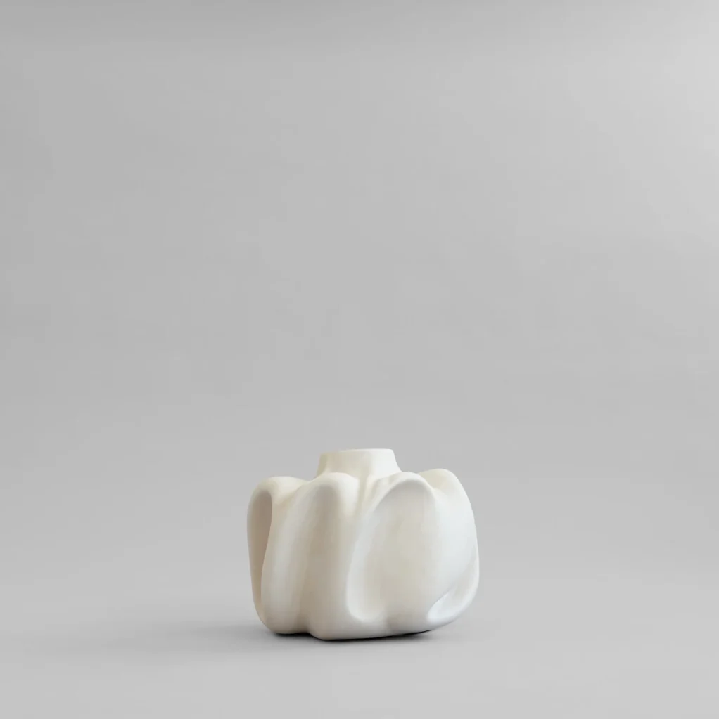 101 Copenhagen Wabi Vase, Medio - $295.00 - Image 1