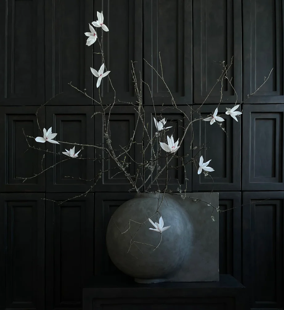 OFFSET VASE, BIG I $575.00 - Image 3