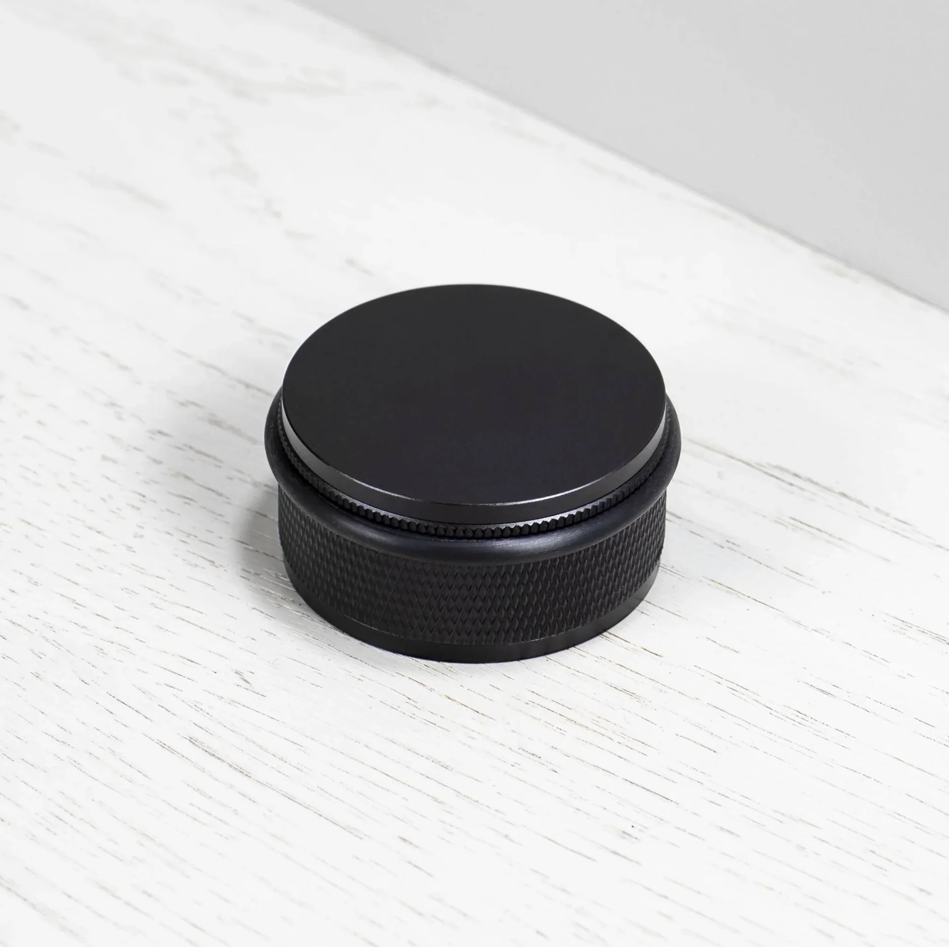BUSTER + PUNCH | DOOR STOP / FLOOR / CROSS – -