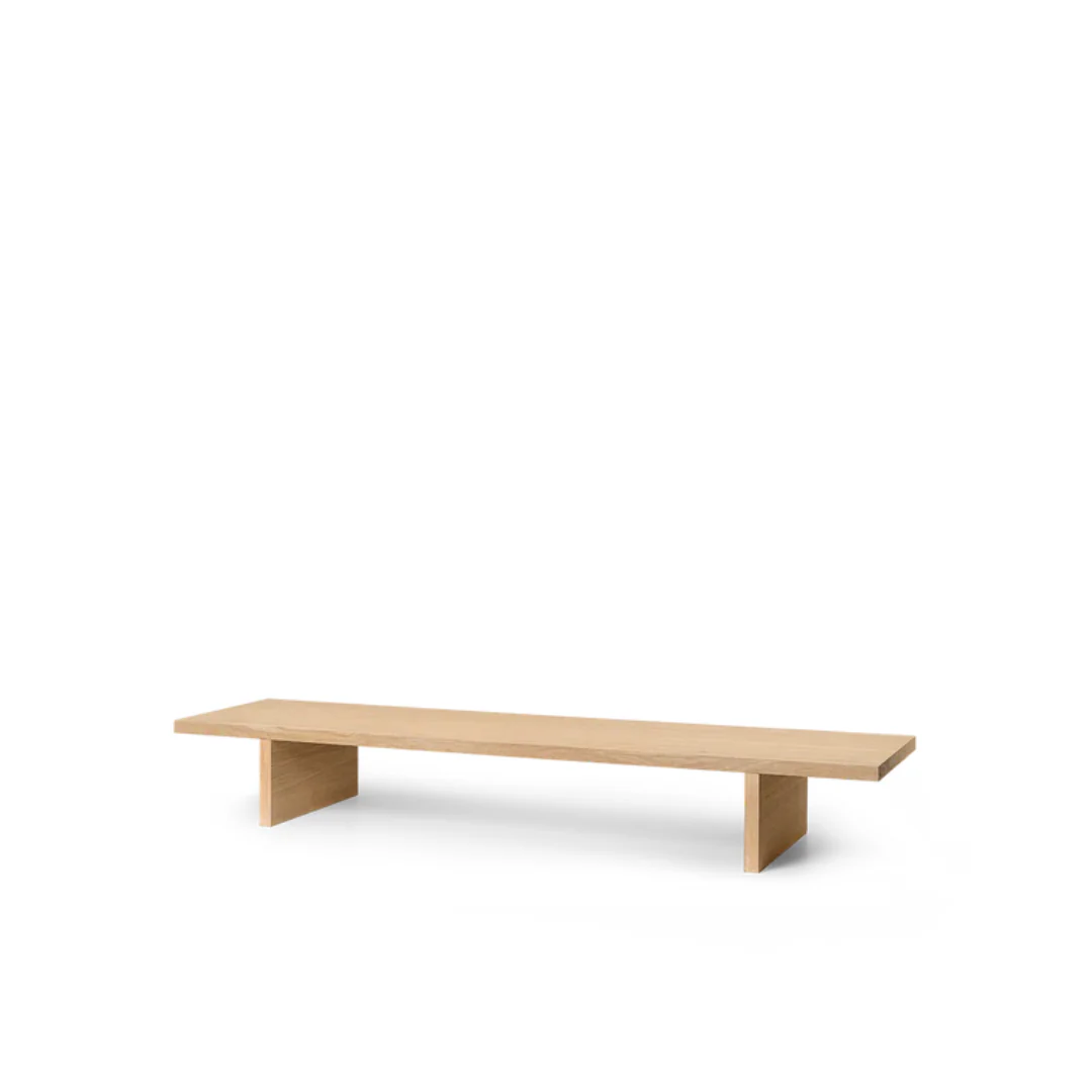 FERM LIVING | KONA DISPLAY TABLE – NATURAL OAK VENEER | 5.00