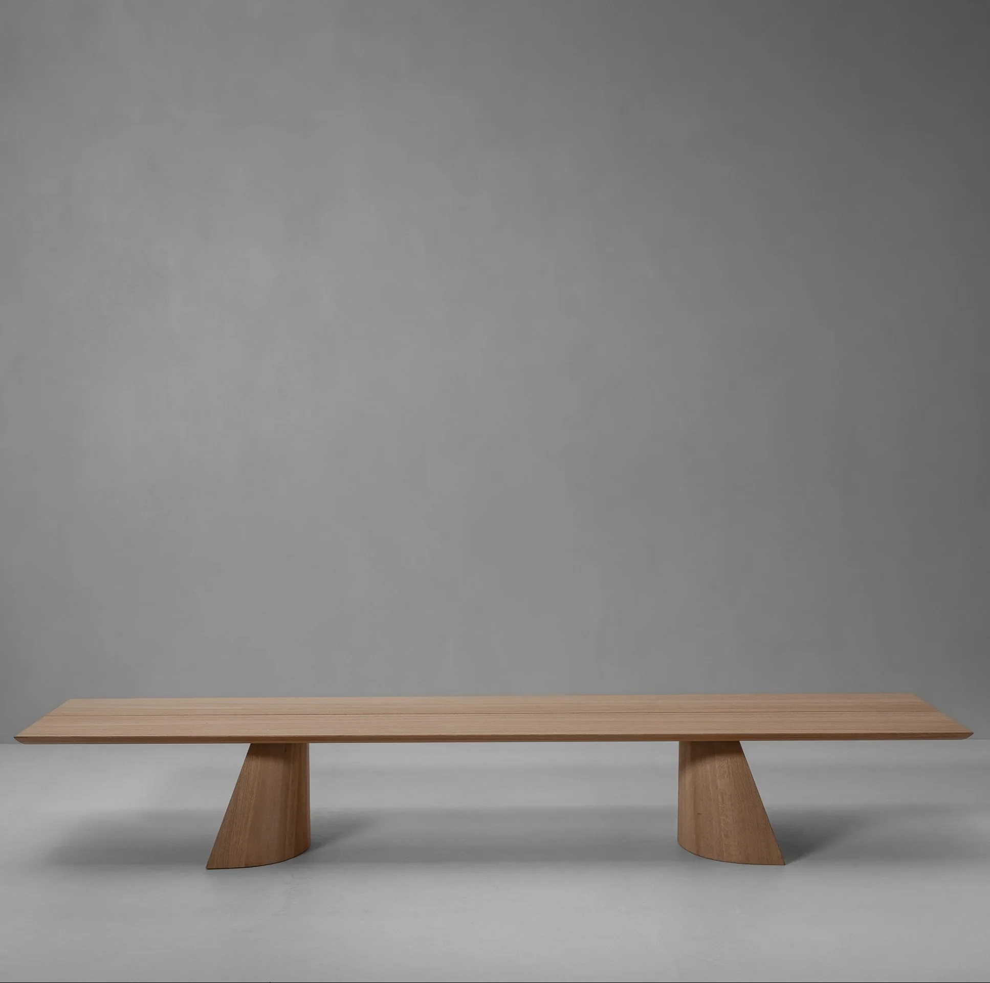 VAN ROSSUM | GOT BENCH | $20,272.00- $23,098.00 - Image 1