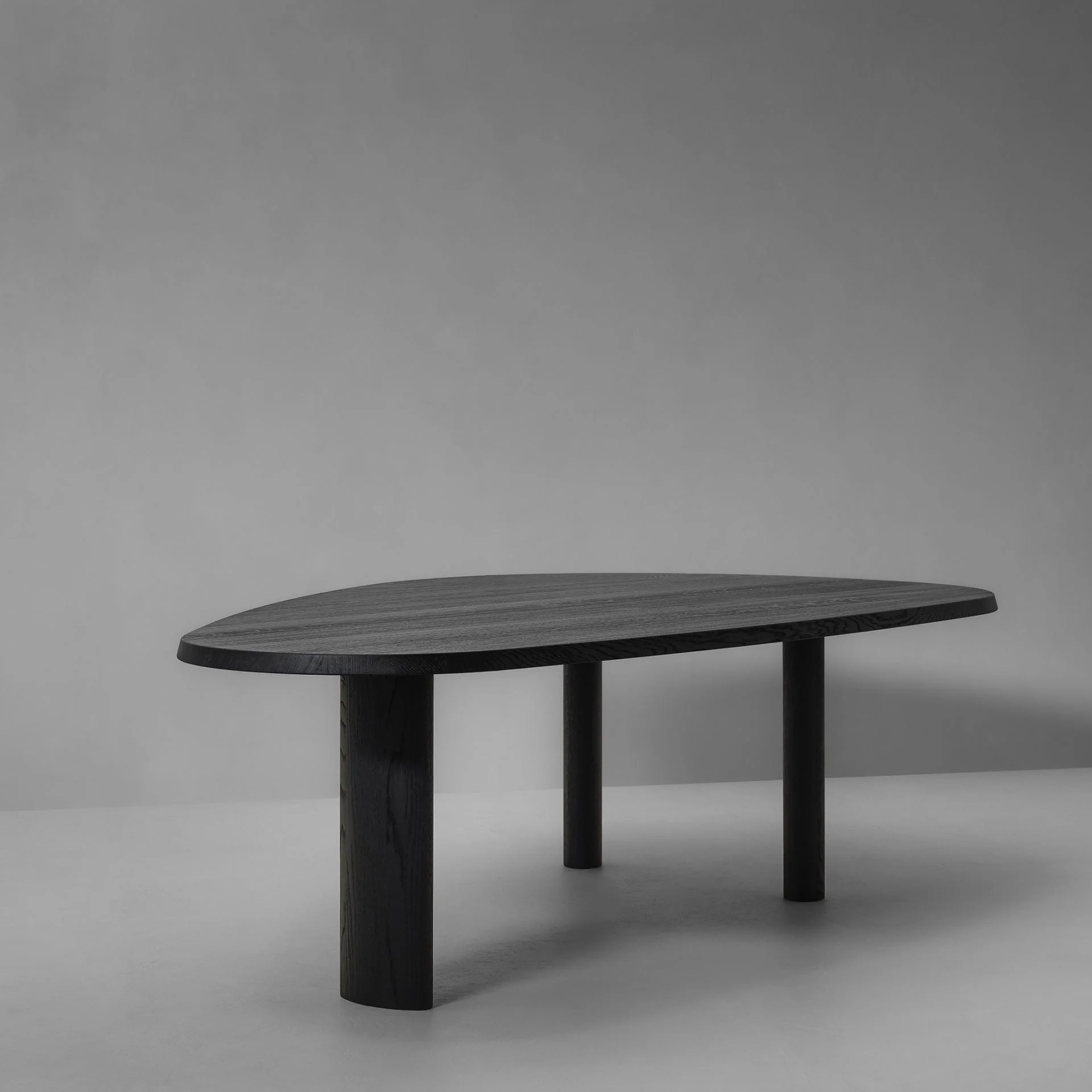 VAN ROSSUM | KEI DINING TABLE | ,866.00 – ,158.00