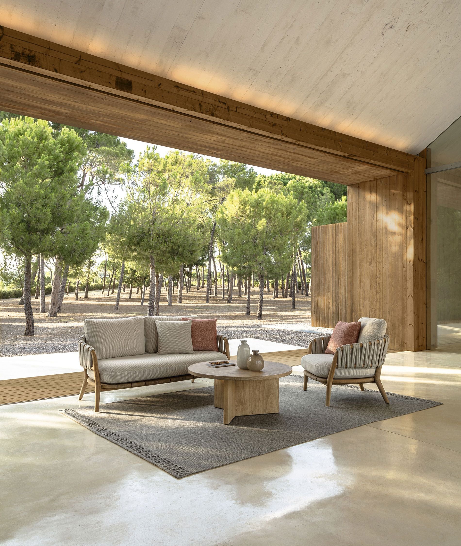 TALENTI | VENICE  D90 ROUND COFFEE TABLE - $7,007.92 - $9,650.39 - Image 3