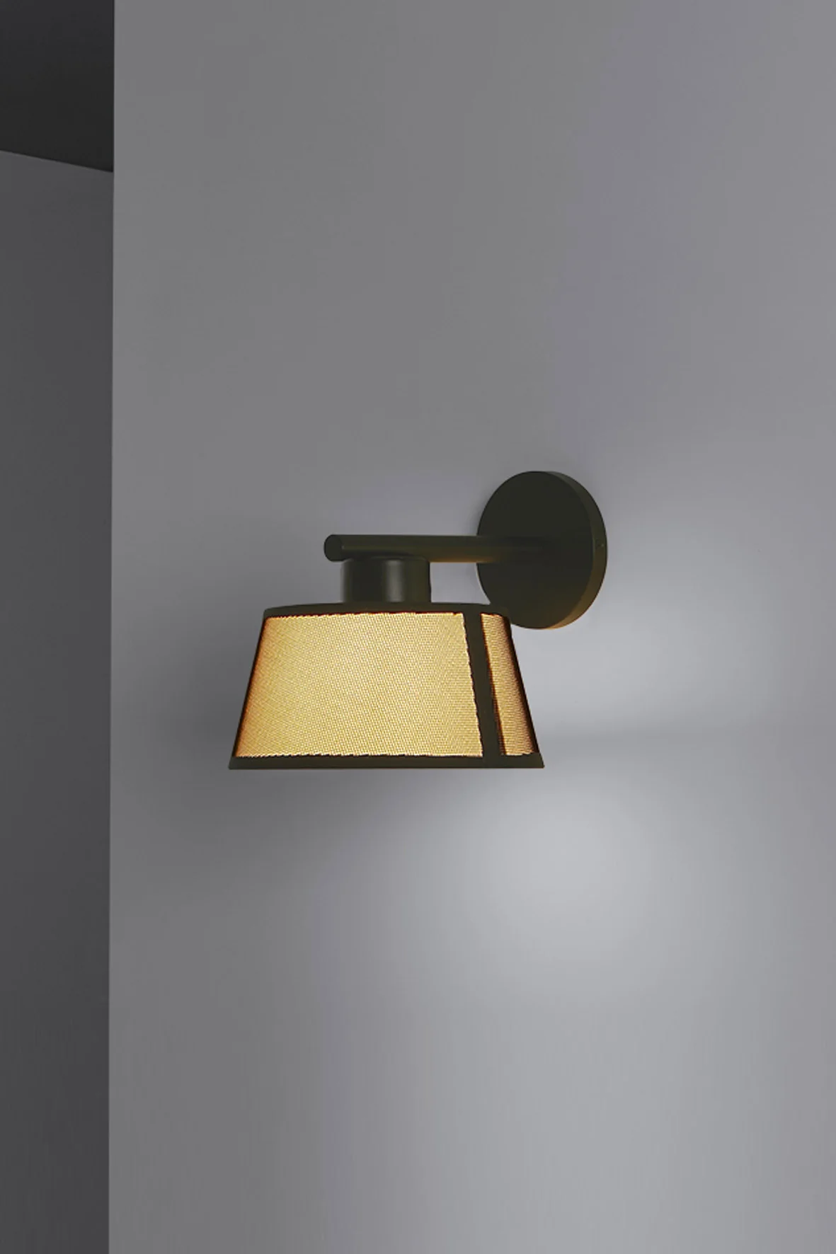LILLY WALL LIGHT 558.42 BY TOOY 8.00