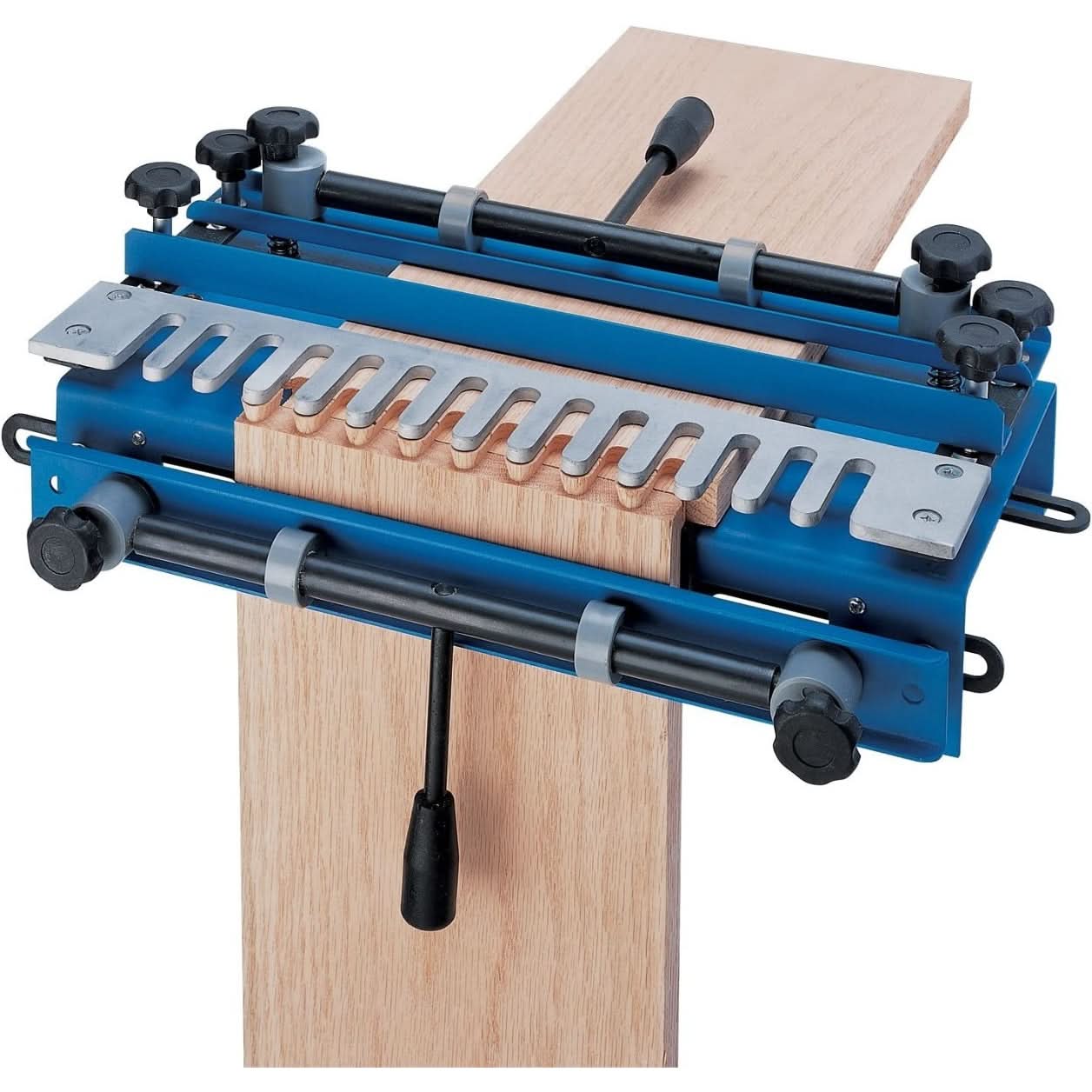 Shop Fox D2796 12″ Dovetail Jig with Aluminum Template