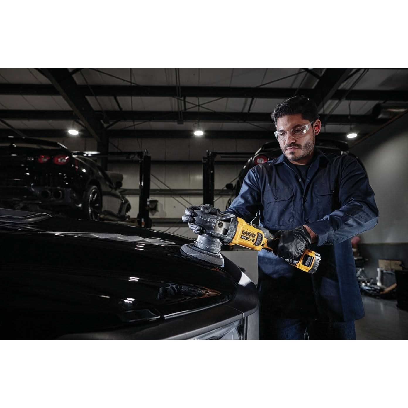 DeWalt DCM848P2 20V MAX XR 5-inch Cordless Variable Speed Random Orbit Polisher 5.0Ah Kit - Image 2