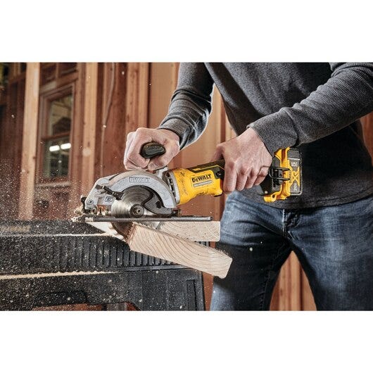 DeWalt DCS571E1 ATOMIC 20V MAX Brushless 4-1/2 in. Circular Saw 1.7Ah Kit + TWO 5.0Ah Batteries - Image 2