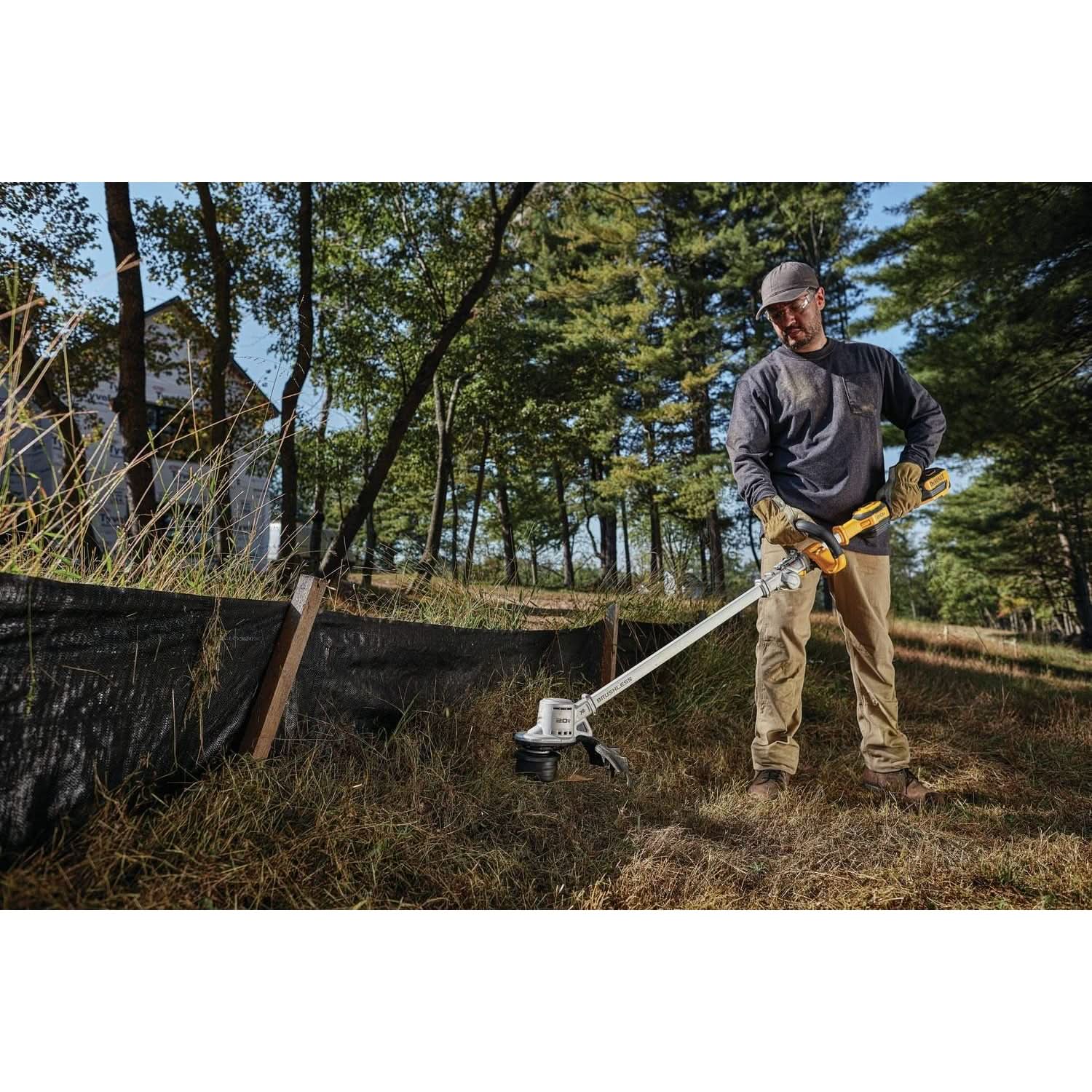 DeWalt DCST922B 20V Max 14 In. Folding String Trimmer, Tool Only - Image 2