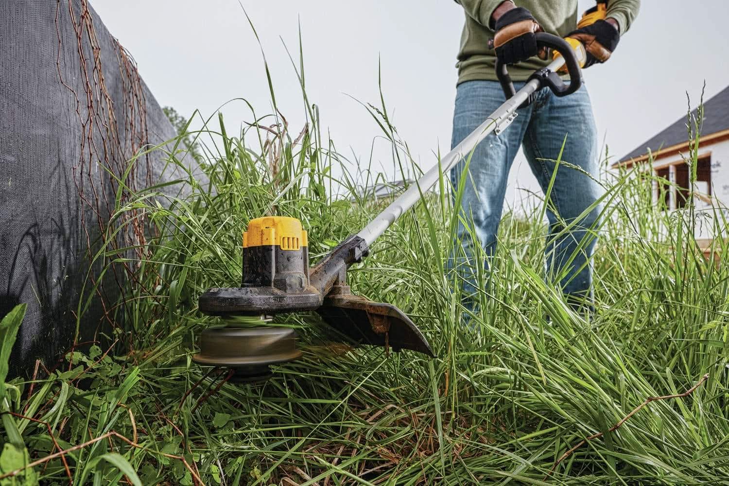 DeWALT DCST925B 20V MAX Straight 13-inch String Trimmer, Tool Only - Image 3