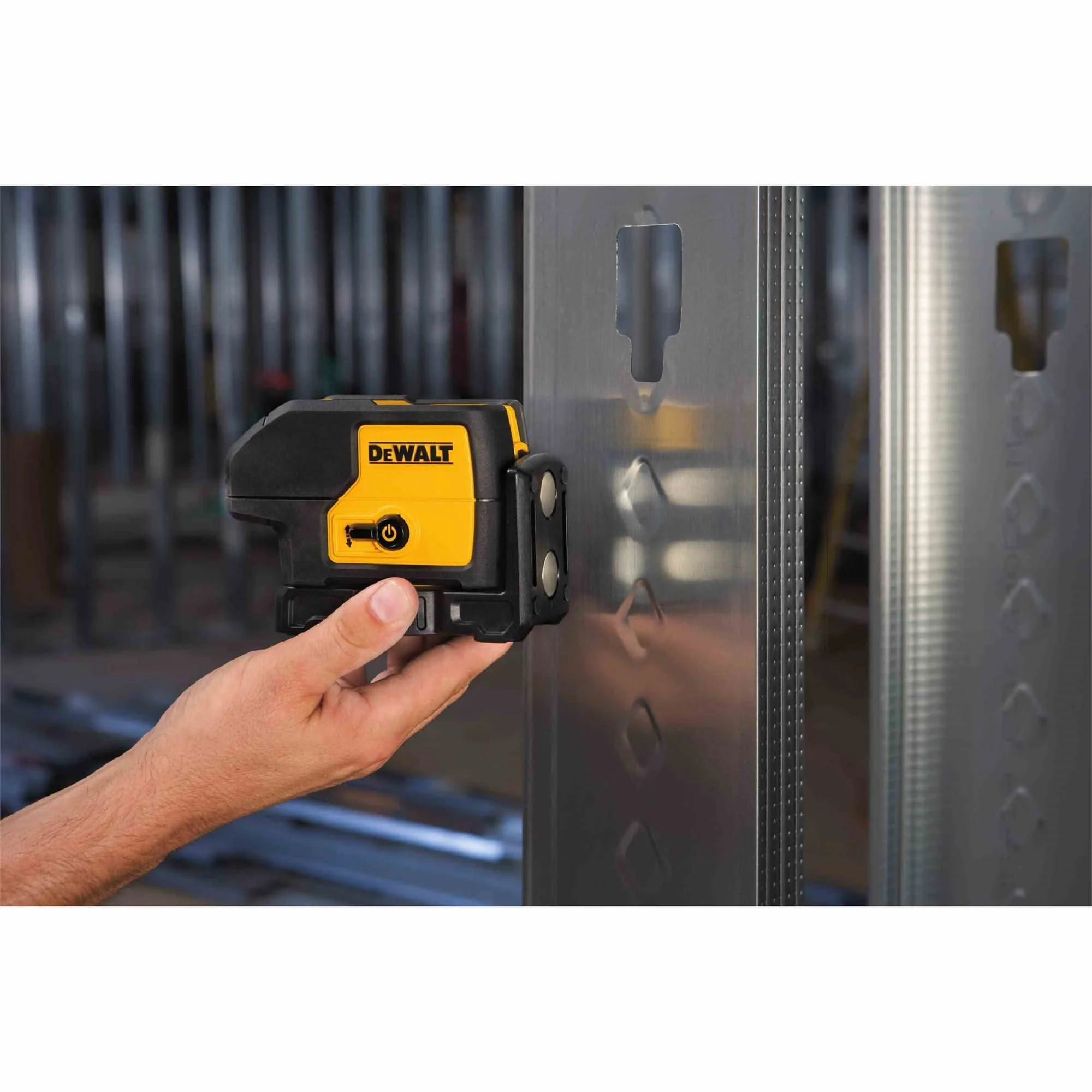 Dewalt DW083K 3 Beam Laser Pointer - Image 3