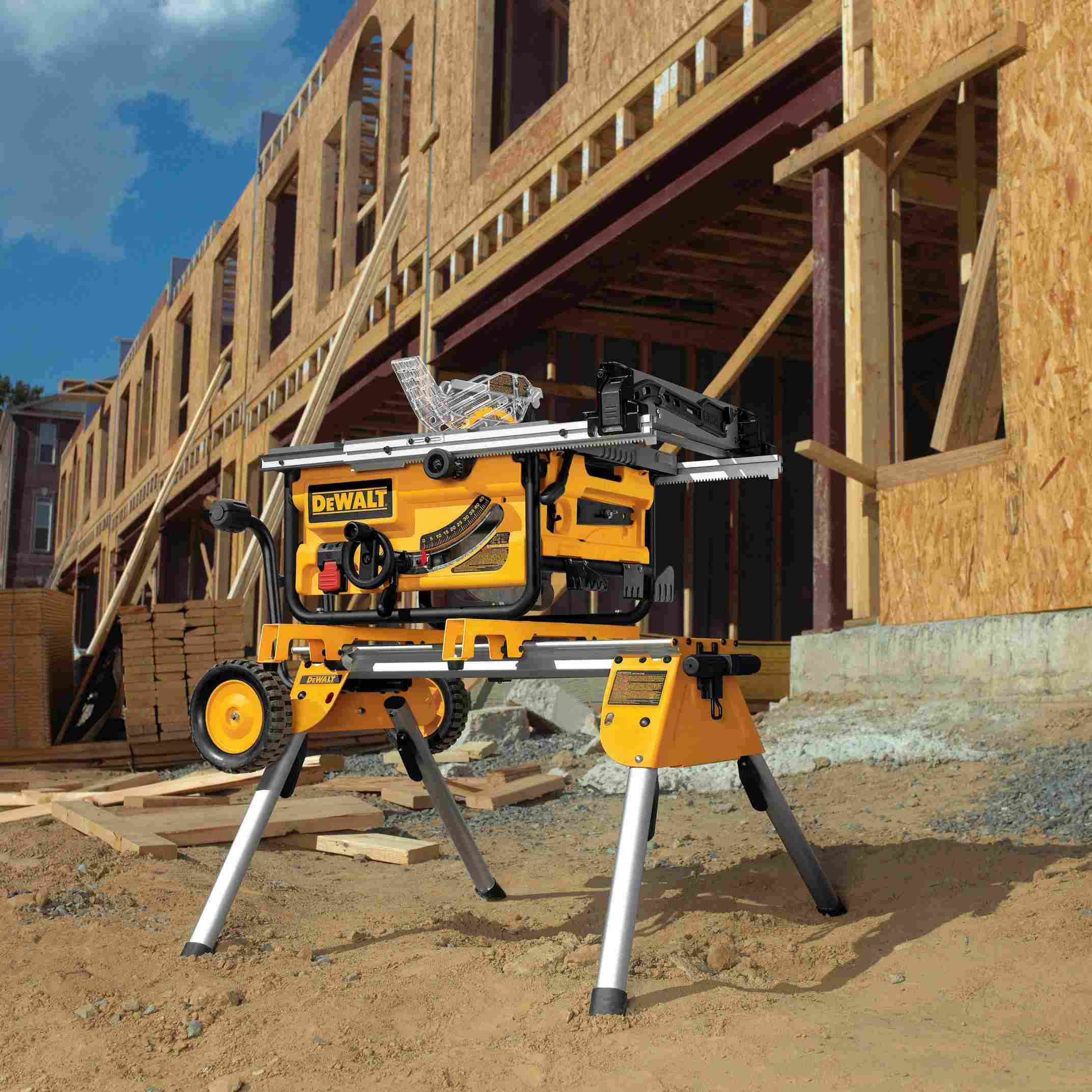 DeWalt DW7440RS Rolling Tablesaw Stand - Image 2