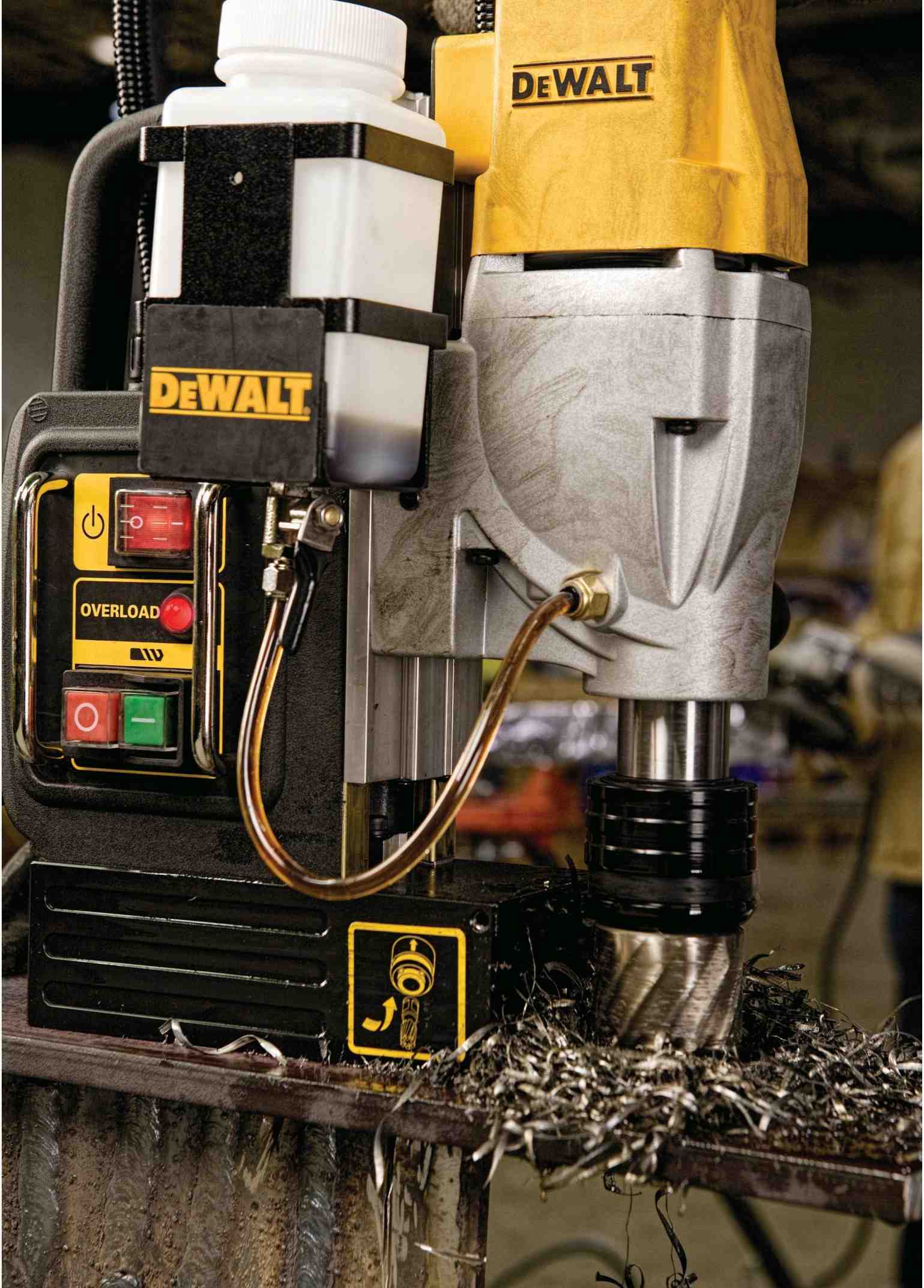 DeWalt DWE1622K 2", 2 Speed Magnetic Drill Press - Image 3