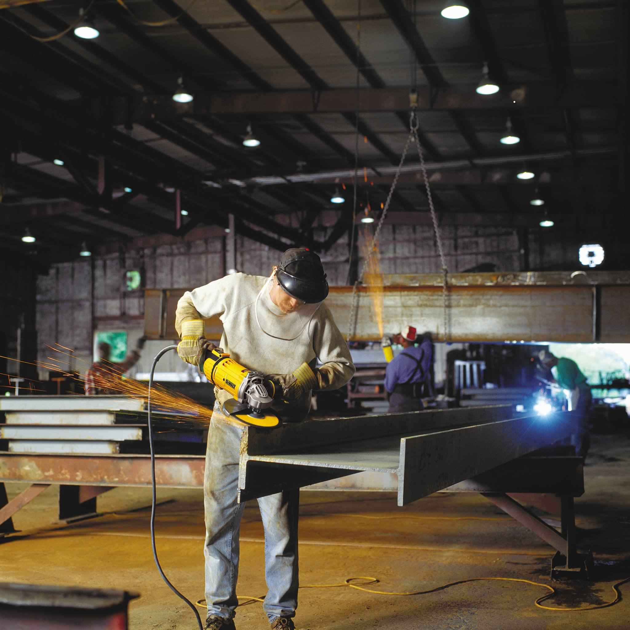 DeWalt DWE4599N Corded 9" 6,500 RPM 4.9 HP Angle Grinder, No-Lk - Image 2