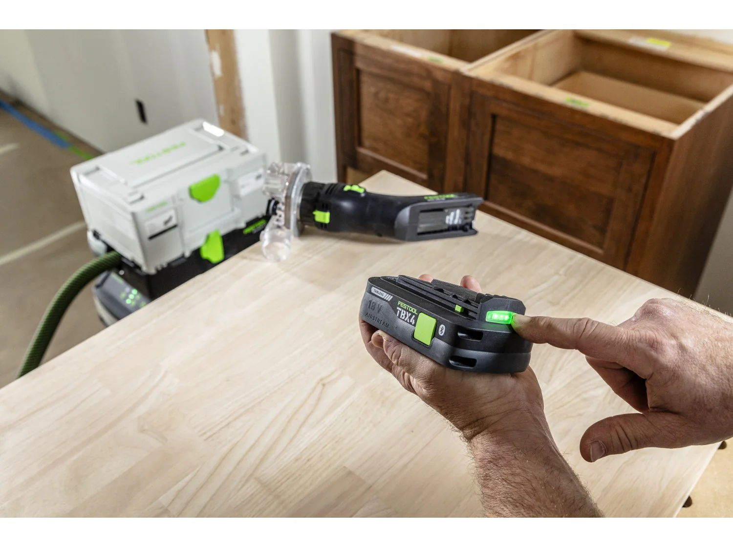 Festool 18V 4.0Ah Tabless Bluetooth Battery Pack (578745) - Image 2