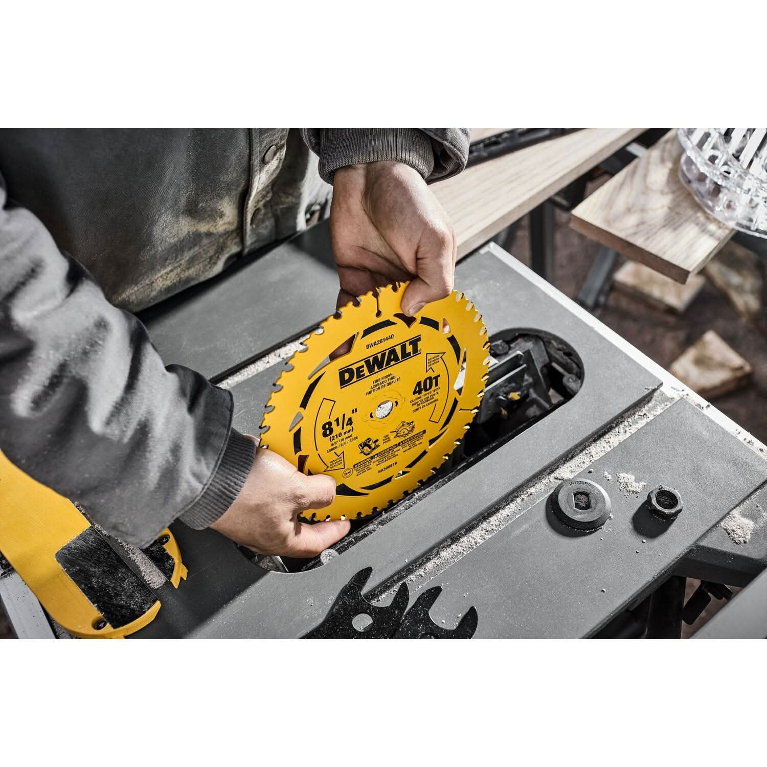 DeWalt DWA281440 8-1/4 in. 40T Carbide-Tipped Framing Saw Blade - Image 2