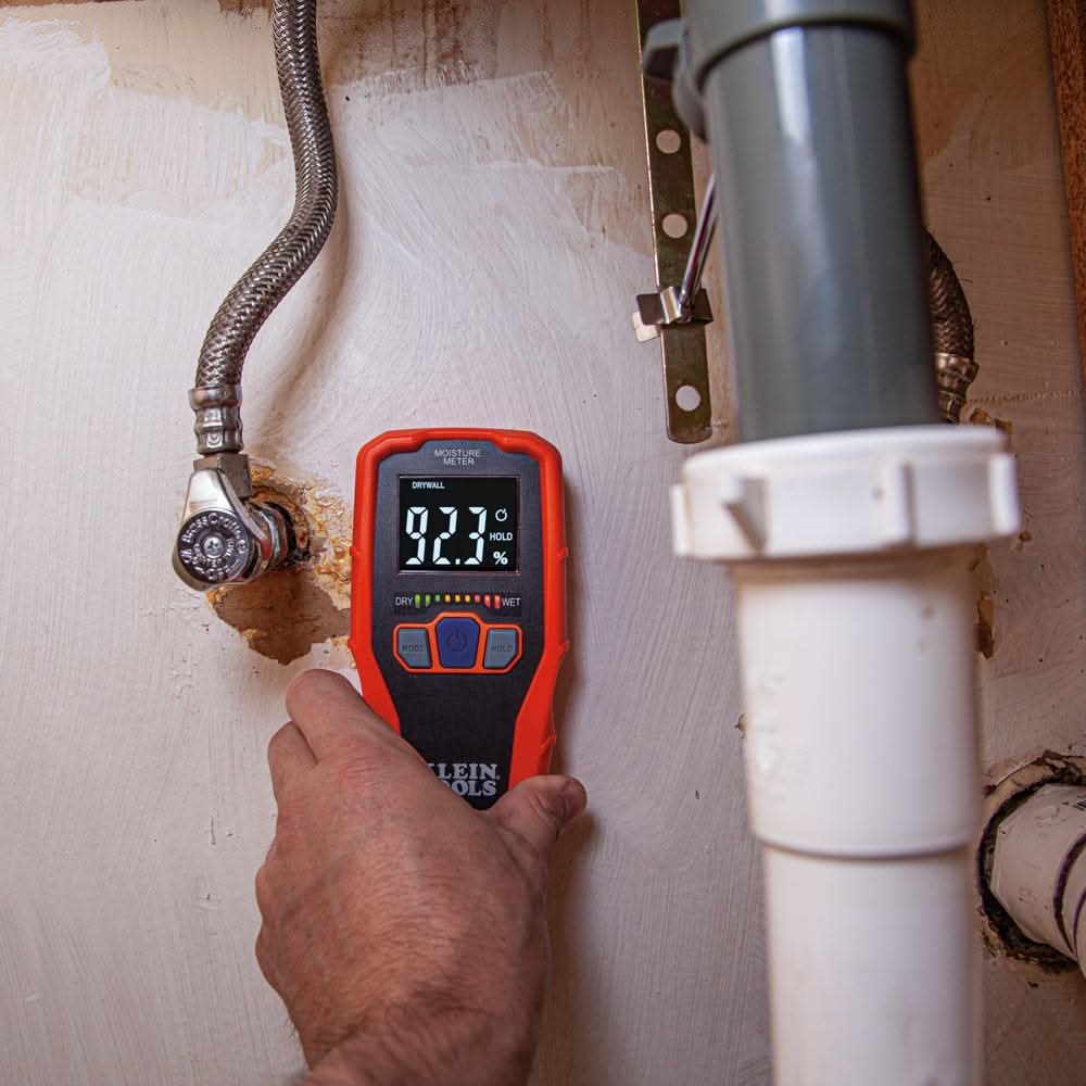 Klein Tools ET140 Pinless Moisture Meter - Image 2