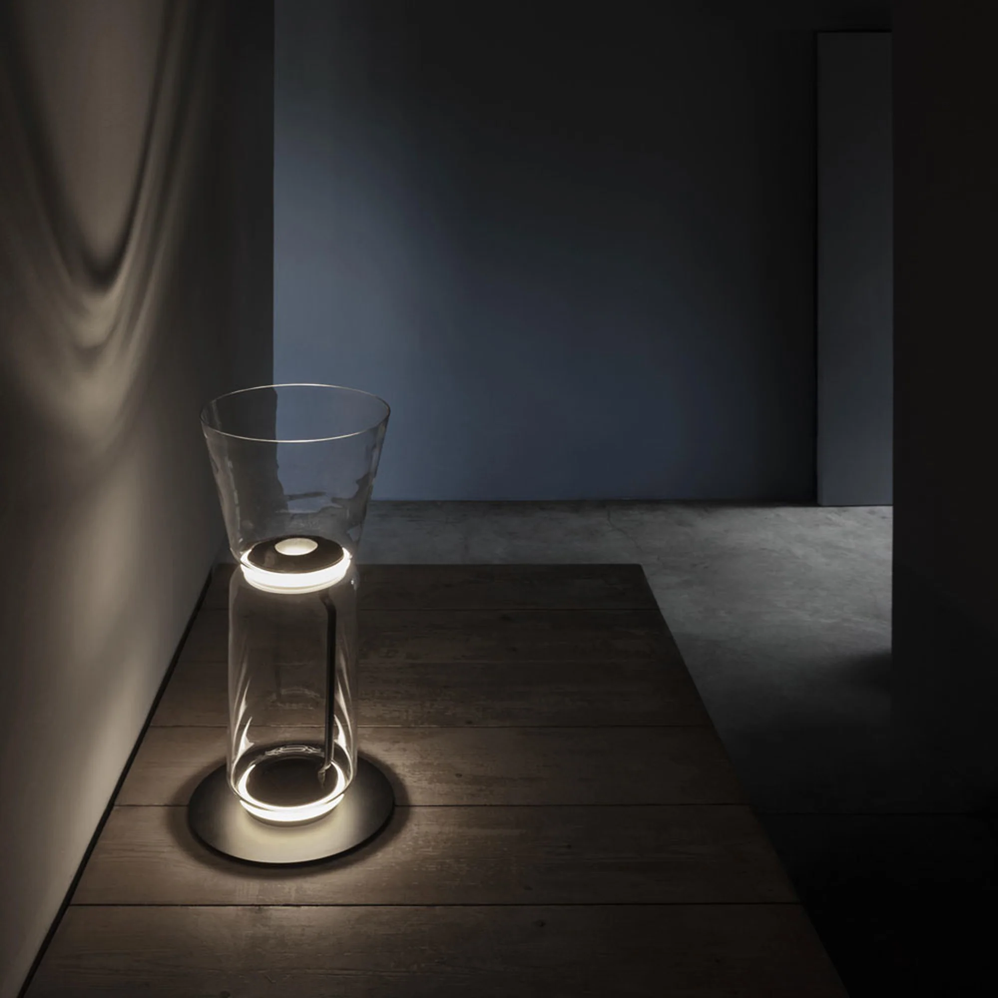 FLOS | NOCTAMBLUE CYLINDER FLOOR LAMP LIGHT | $10,040.00 - $13,740.00 - Image 2