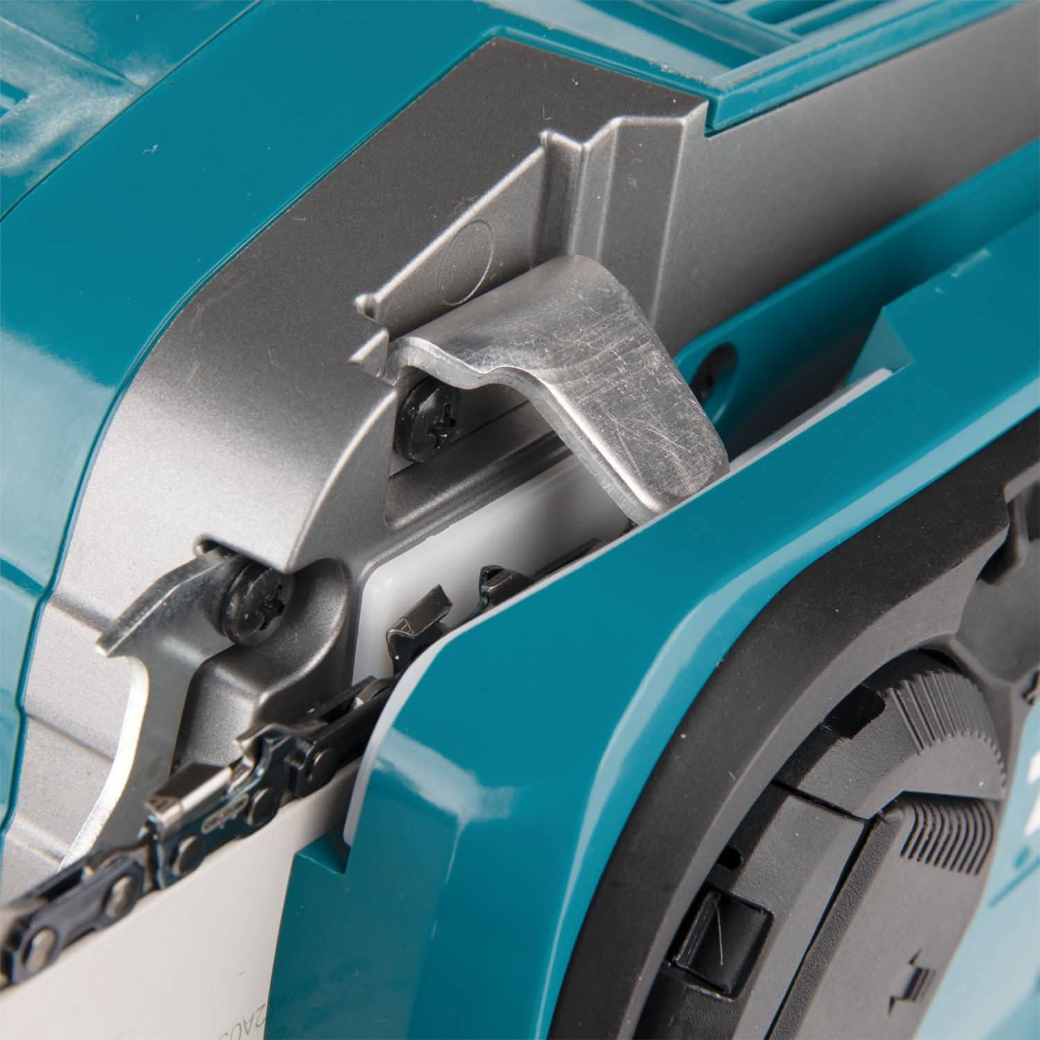 Makita GCU06Z 40V max XGT Brushless Cordless 18" Chain Saw, Tool Only - Image 3
