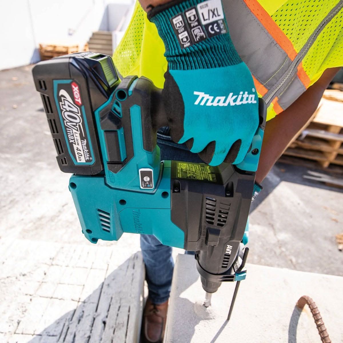 Makita GRH08M1 40V max XGT Brushless Cordless 1-3/16" SDS-PLUS AVT Rotary Hammer Kit, AFT, AWS Capable (4.0Ah) - Image 3