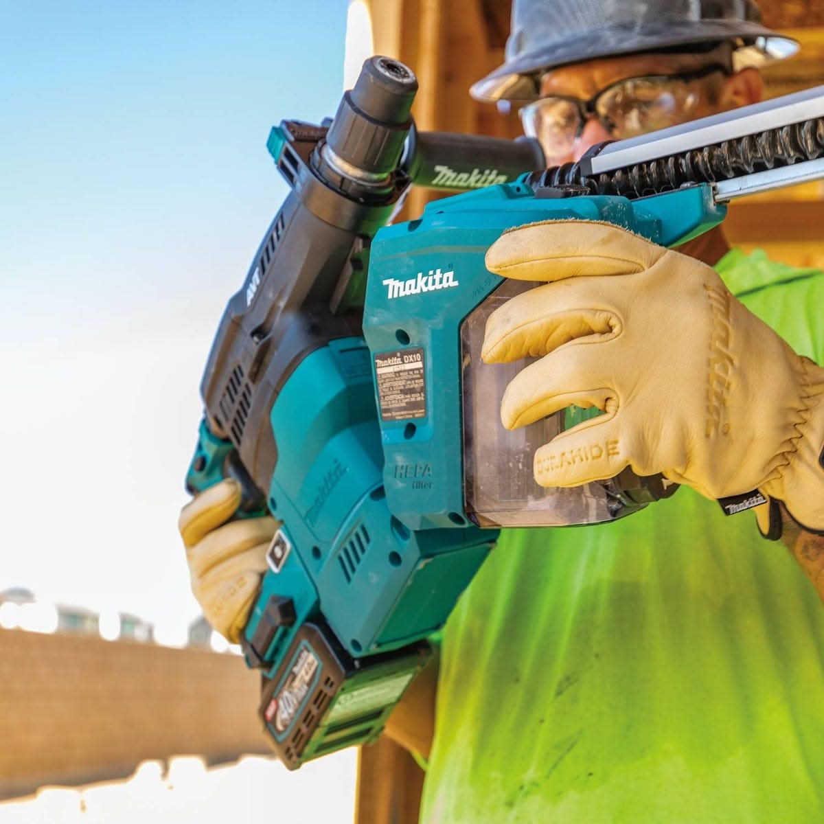 Makita GRH08M1W 40V max XGT Brushless Cordless 1-3/16" SDS-PLUS AVT Rotary Hammer Kit w/Dust Extractor, AFT, AWS Capable (4.0Ah) - Image 3