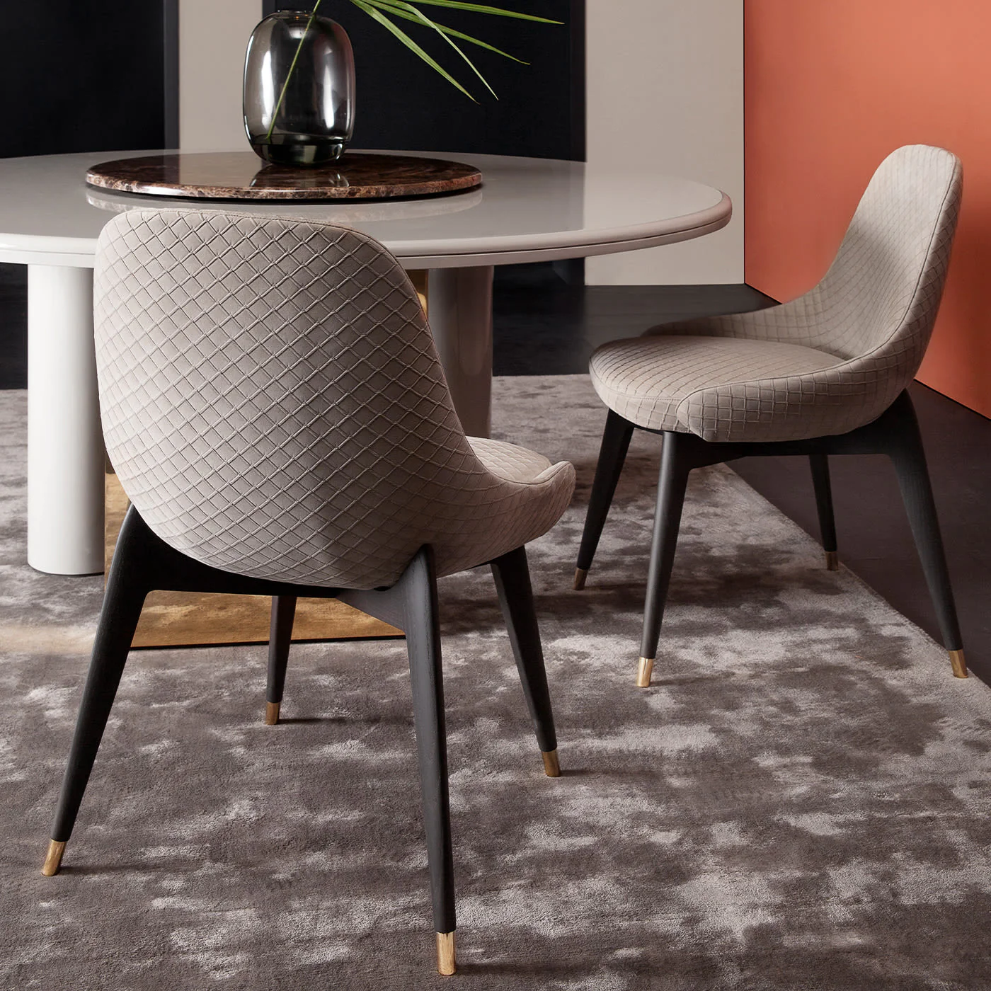 4000 ROYAL LEATHER I Chair $3,685.00 - Image 2