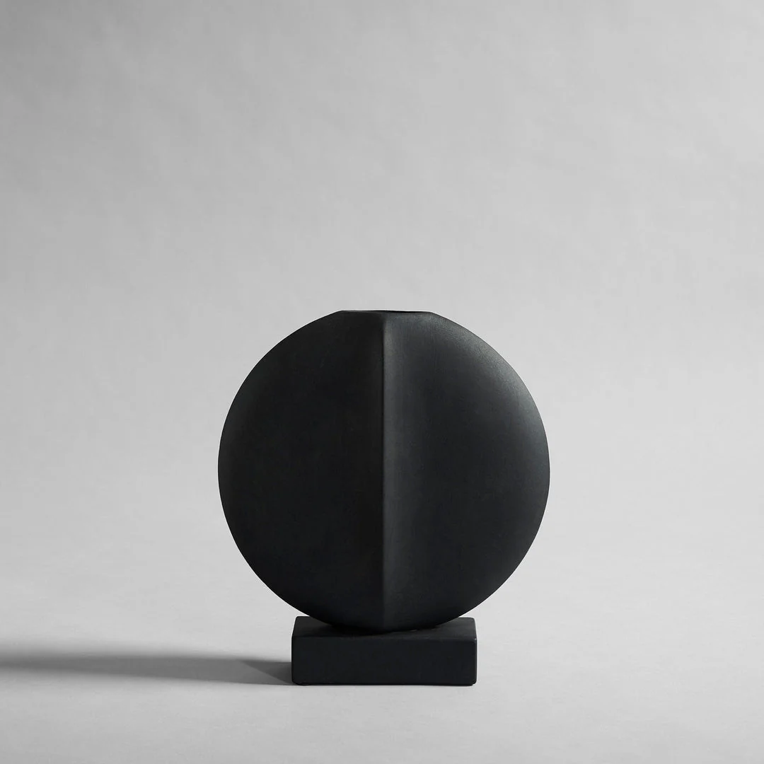 GUGGENHEIM VASE, MINI I $125.00 - Image 3