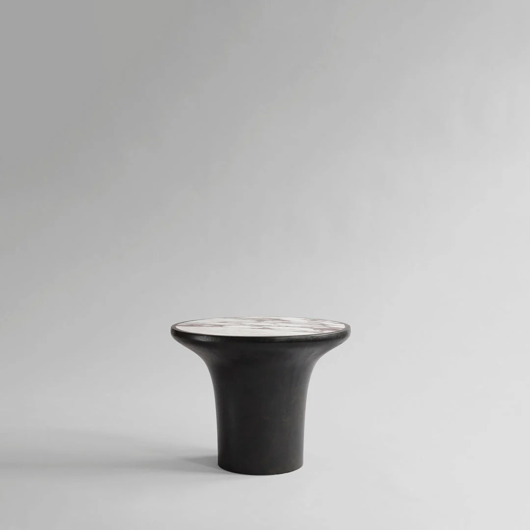 TRUMPET TABLE, CALACATTA I 5.00 – 5.00