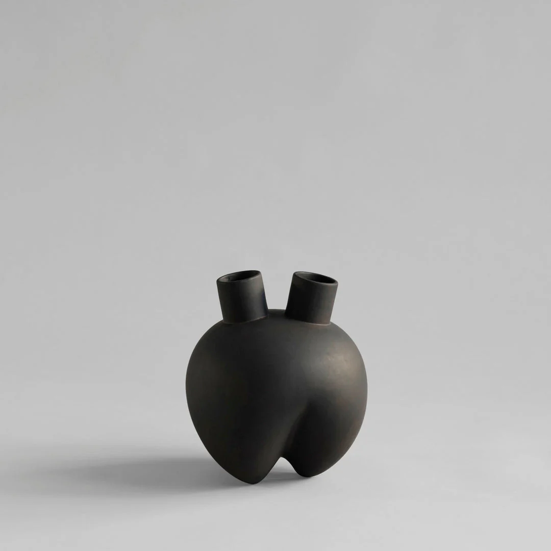 SUMO VASE, HORNS I $175.00 - Image 1