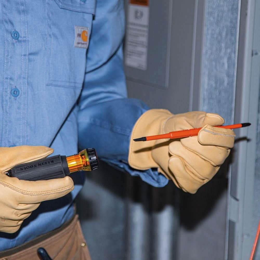Klein 32288 8-in-1 Insulated Interchangeable Screwdriver Set - Image 2