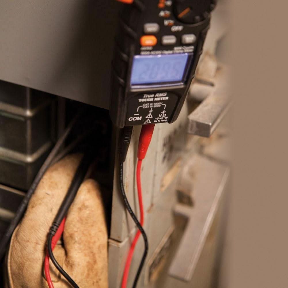Klein CL600 Digital Clamp Meter, True RMS, AC Auto-Ranging, 600 Amps - Image 2