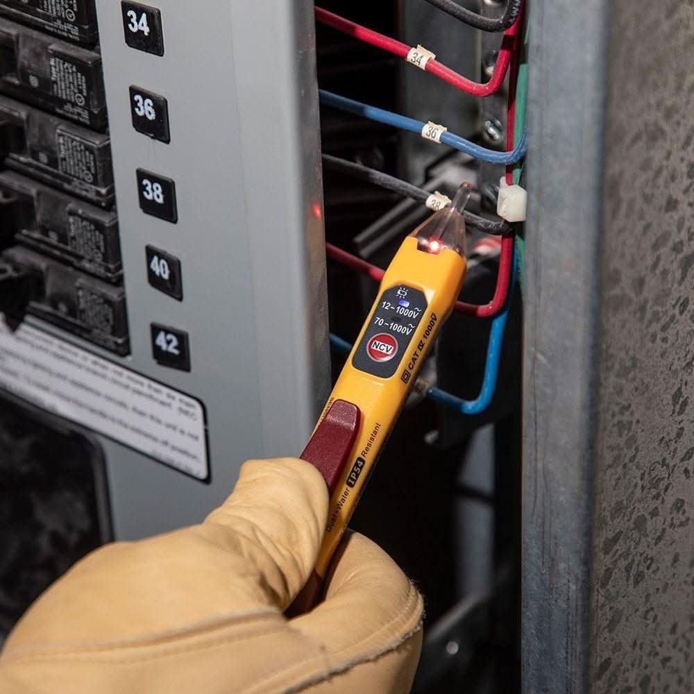 Klein NCVT2P Dual Range Non-Contact Voltage Tester 12 - 1000V AC - Image 3