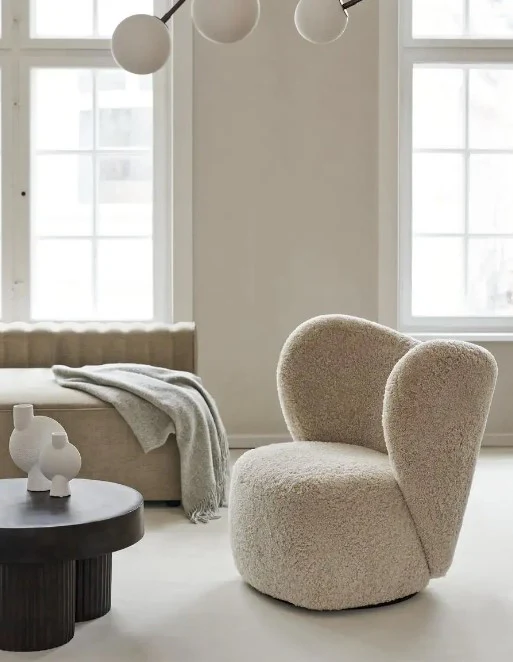 NORR11 | LITTLE BIG CHAIR | $6,200-$12,200 - Image 3