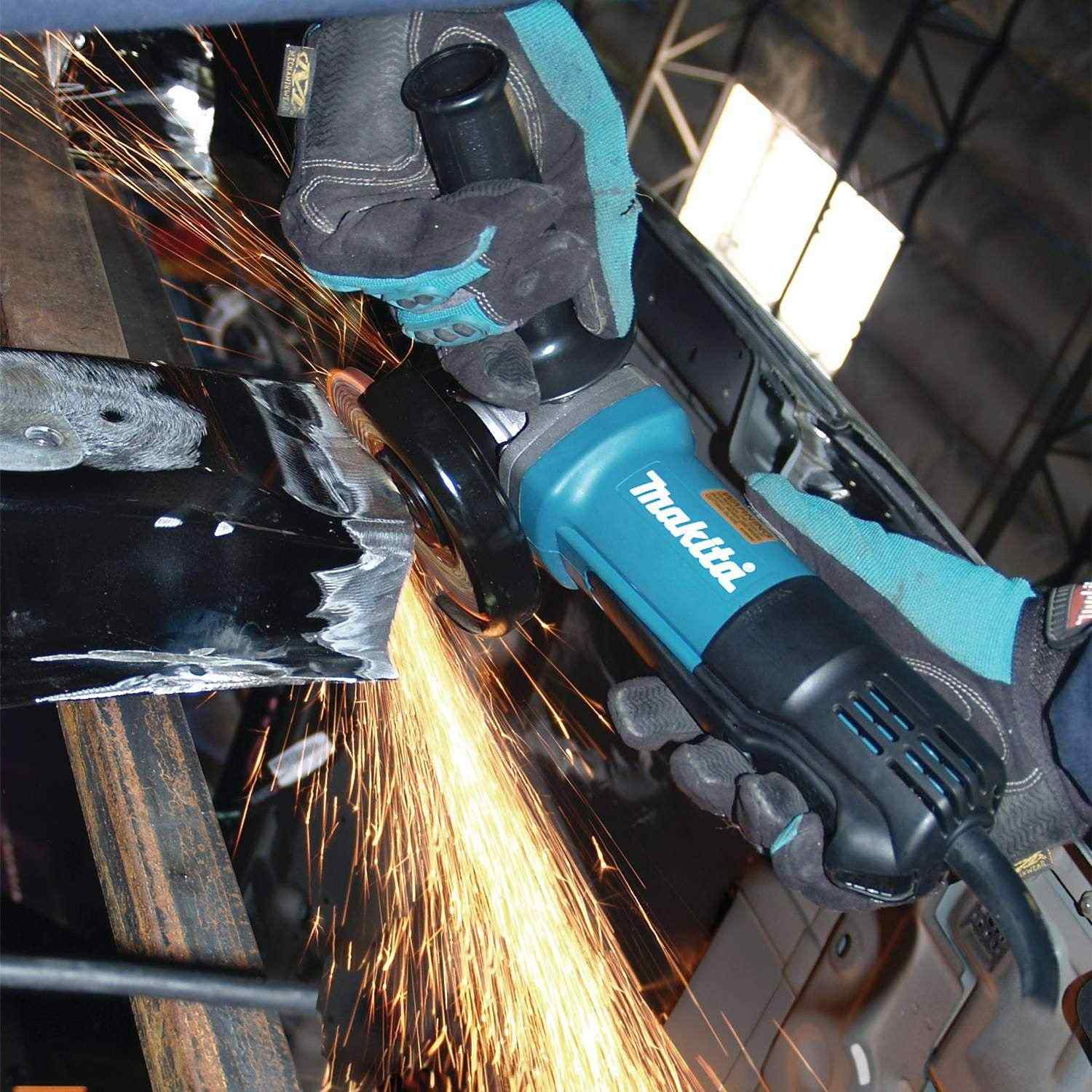 Makita 9557PB Corded 4-1/2" Paddle Switch Angle Grinder, with AC/DC Switch - Image 3