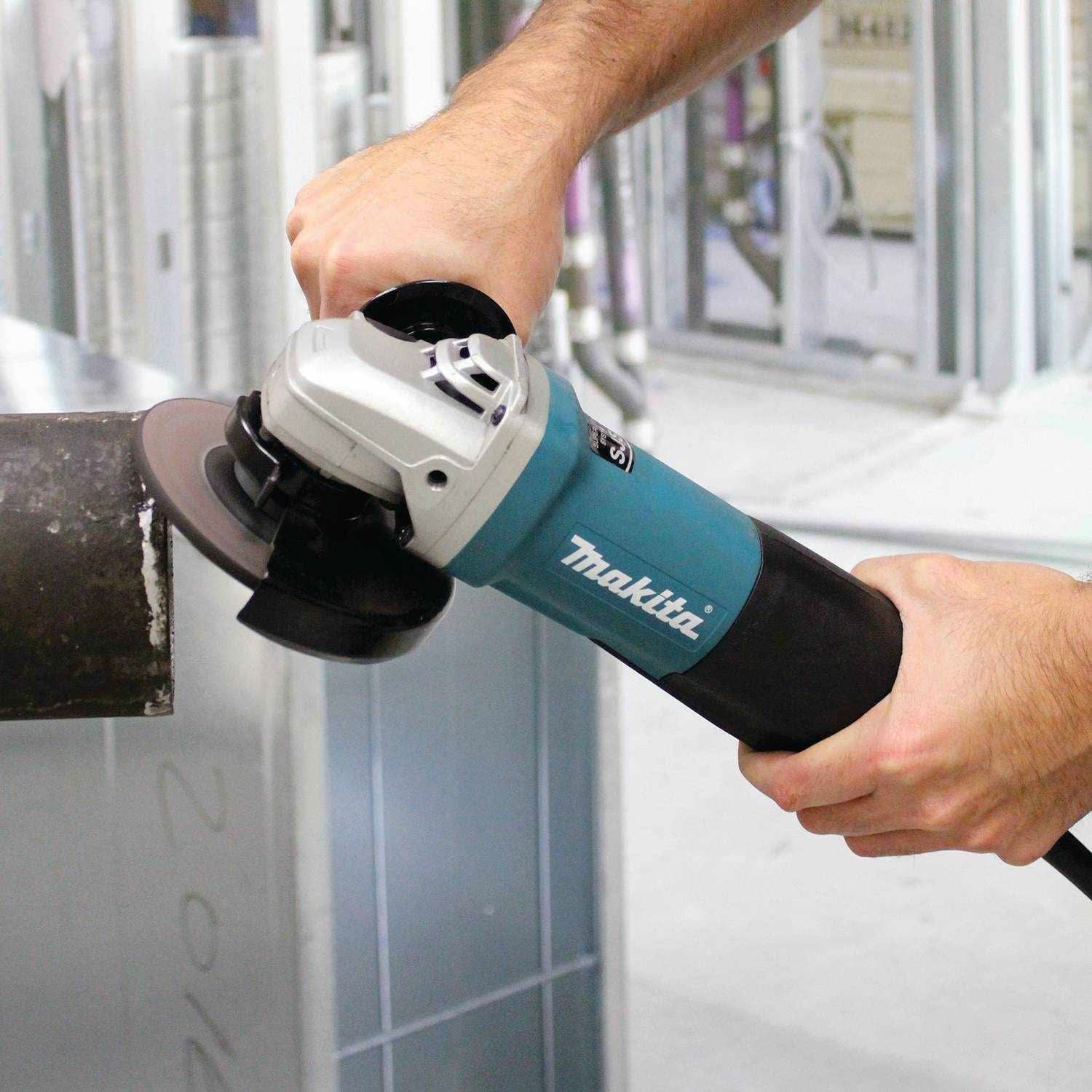 Makita 9565PCV 5" SJS High-Power Paddle Switch Angle Grinder - Image 3