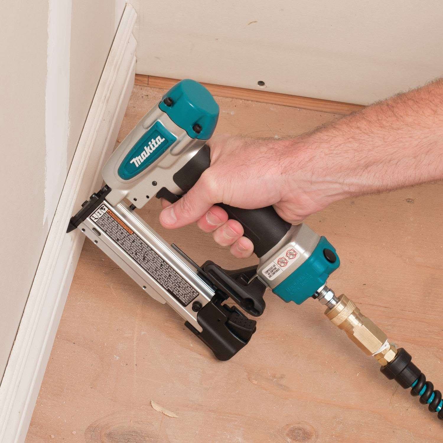 Makita AF353 23 Gauge, 1-3/8" Pin Nailer - Image 3