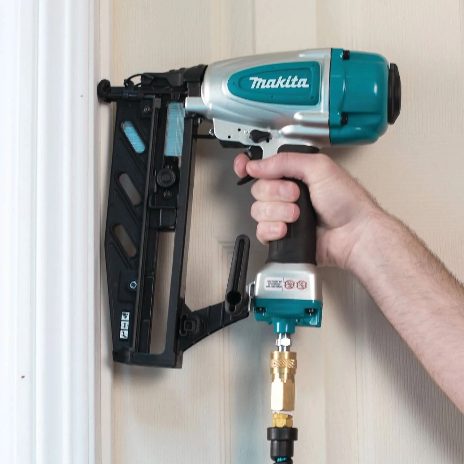 Makita AF601 16 Gauge, 2-1/2" Straight Finish Nailer - Image 3