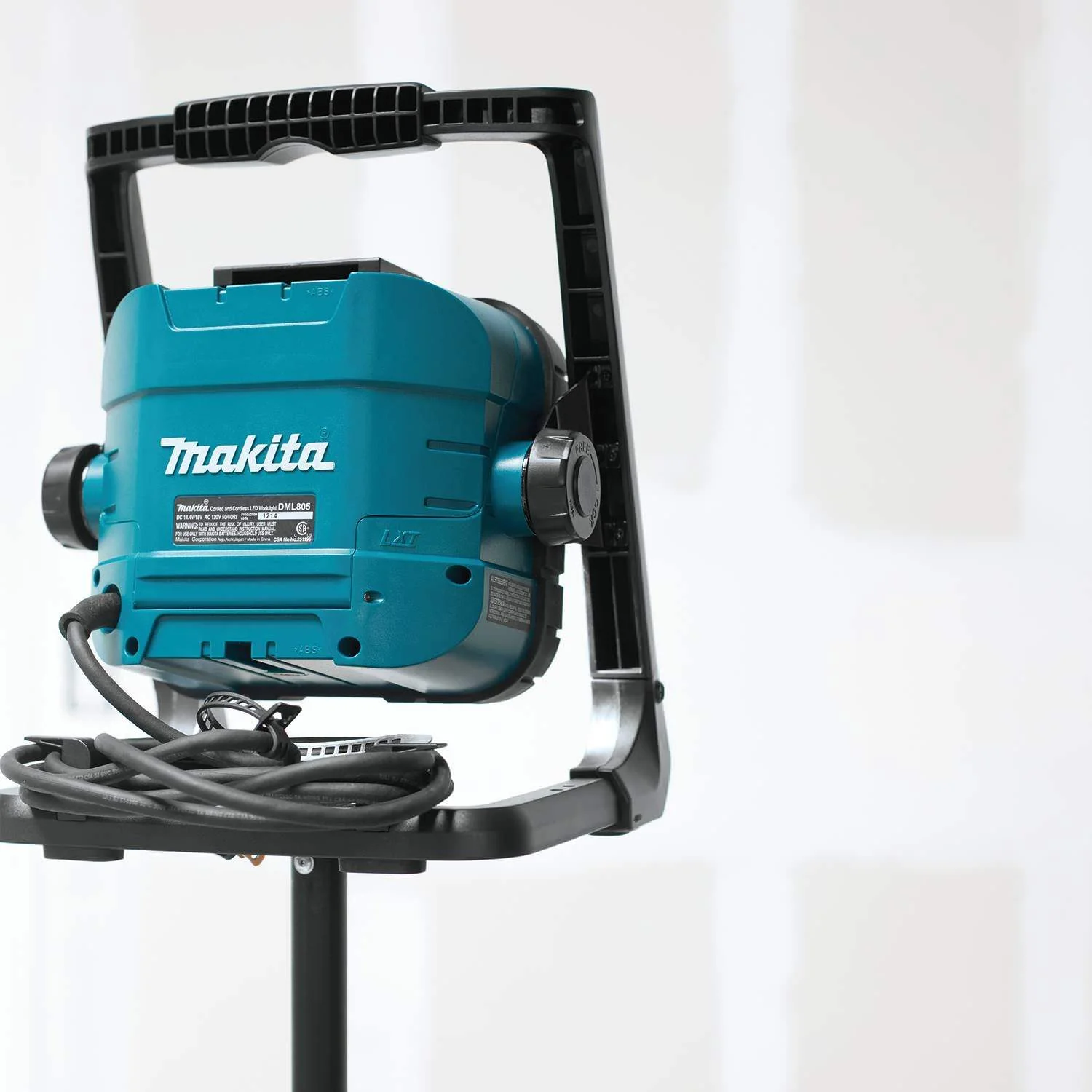 Makita DML805 18V LXT  Cordless/Corded LED Flood Light (PROMO) - Image 1