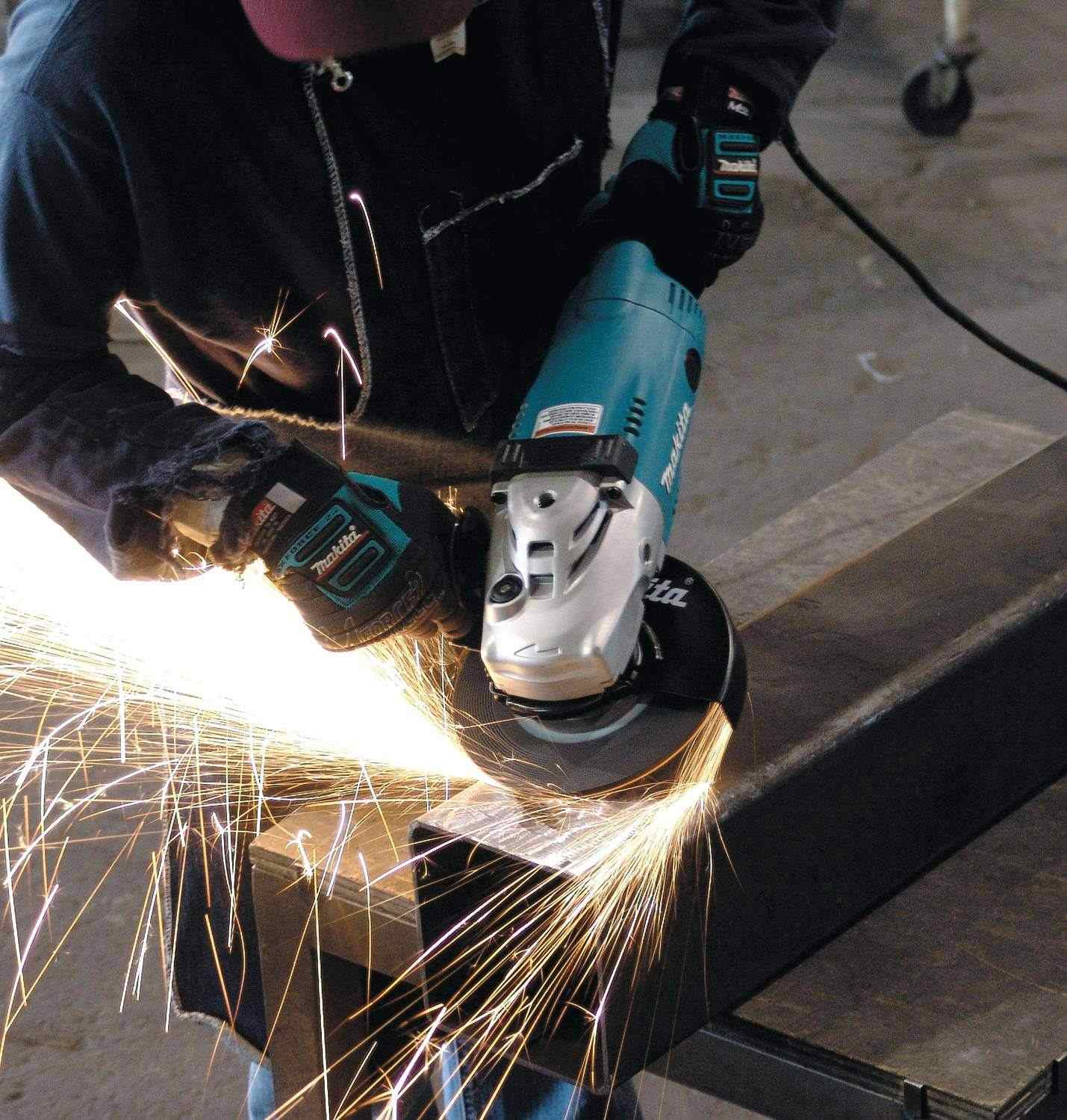 Makita GA7021 Corded 7" Angle Grinder, with AC/DC Switch - Image 2