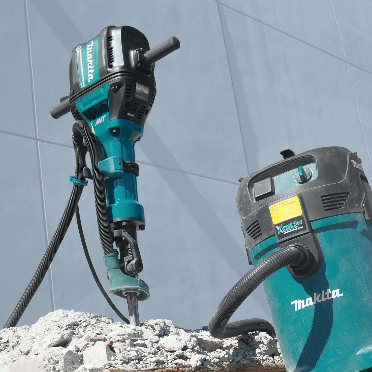 Makita HM1812 70 lb. Advanced AVT Breaker Hammer, accepts 1-1/8" Hex bits - Image 2