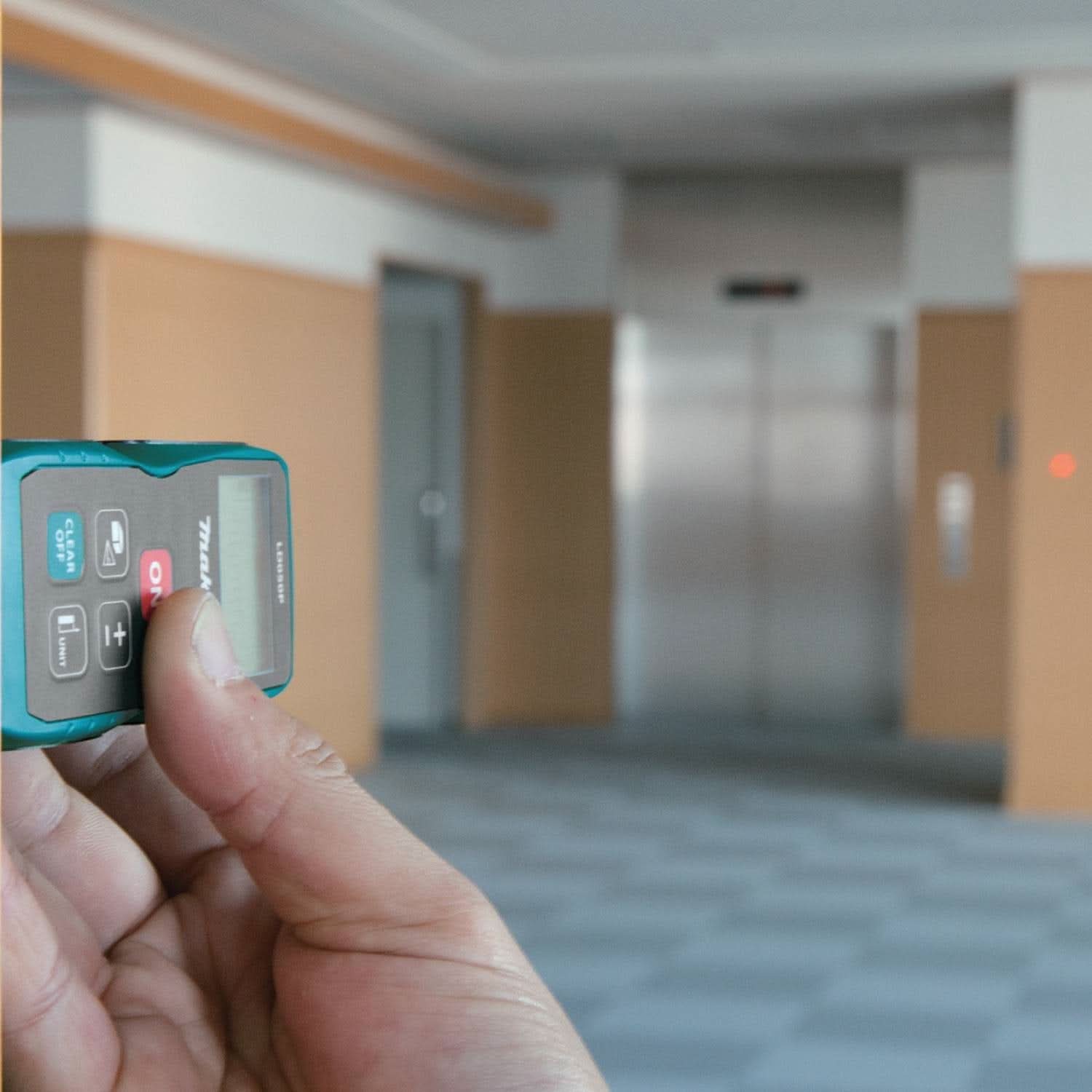 Makita LD050P Laser Distance Measure, 164' - Image 3